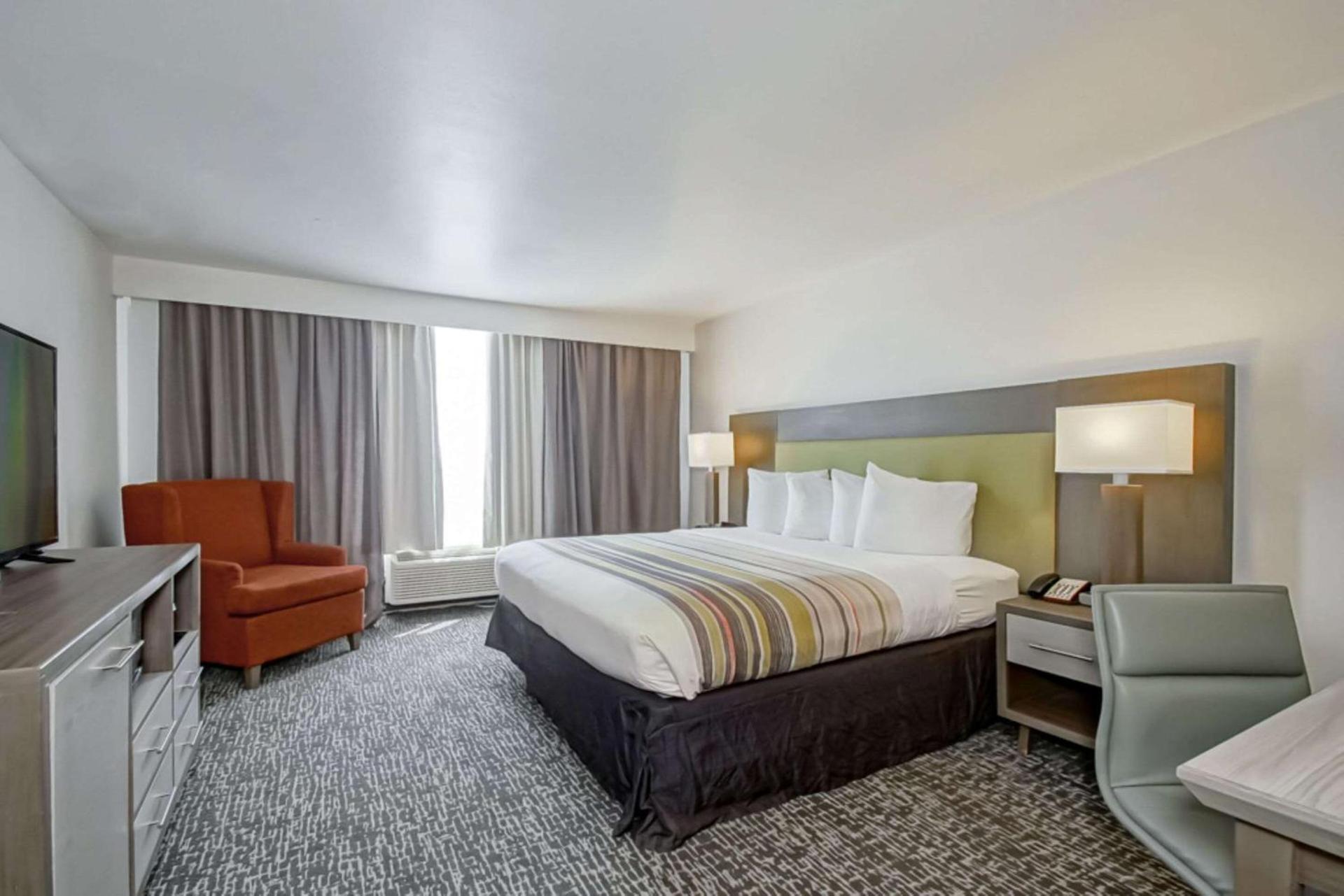 Country Inn & Suites by Radisson, New Orleans I-10 East, LA photo 6
