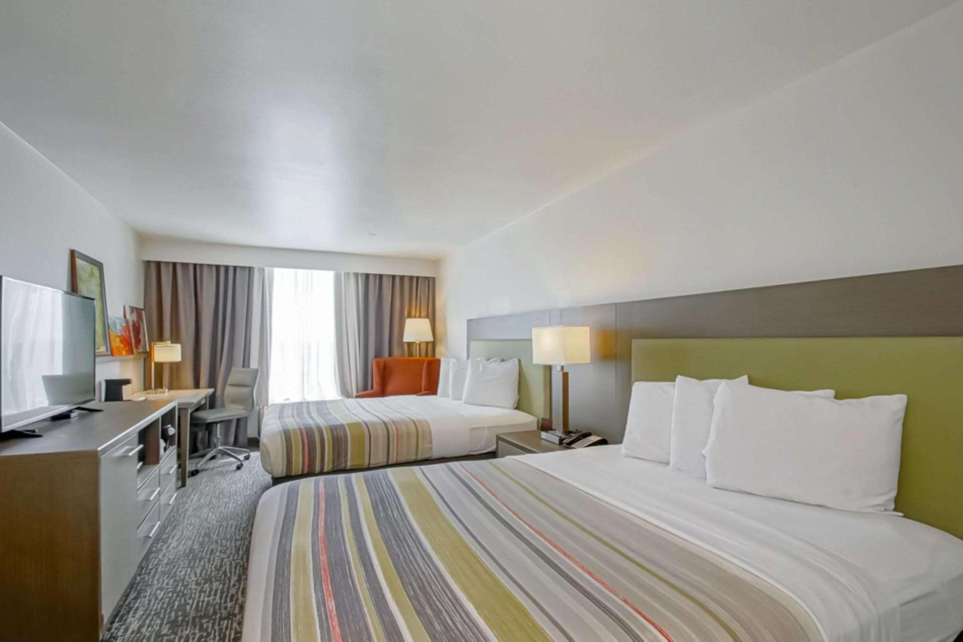 Country Inn & Suites by Radisson, New Orleans I-10 East, LA photo 8