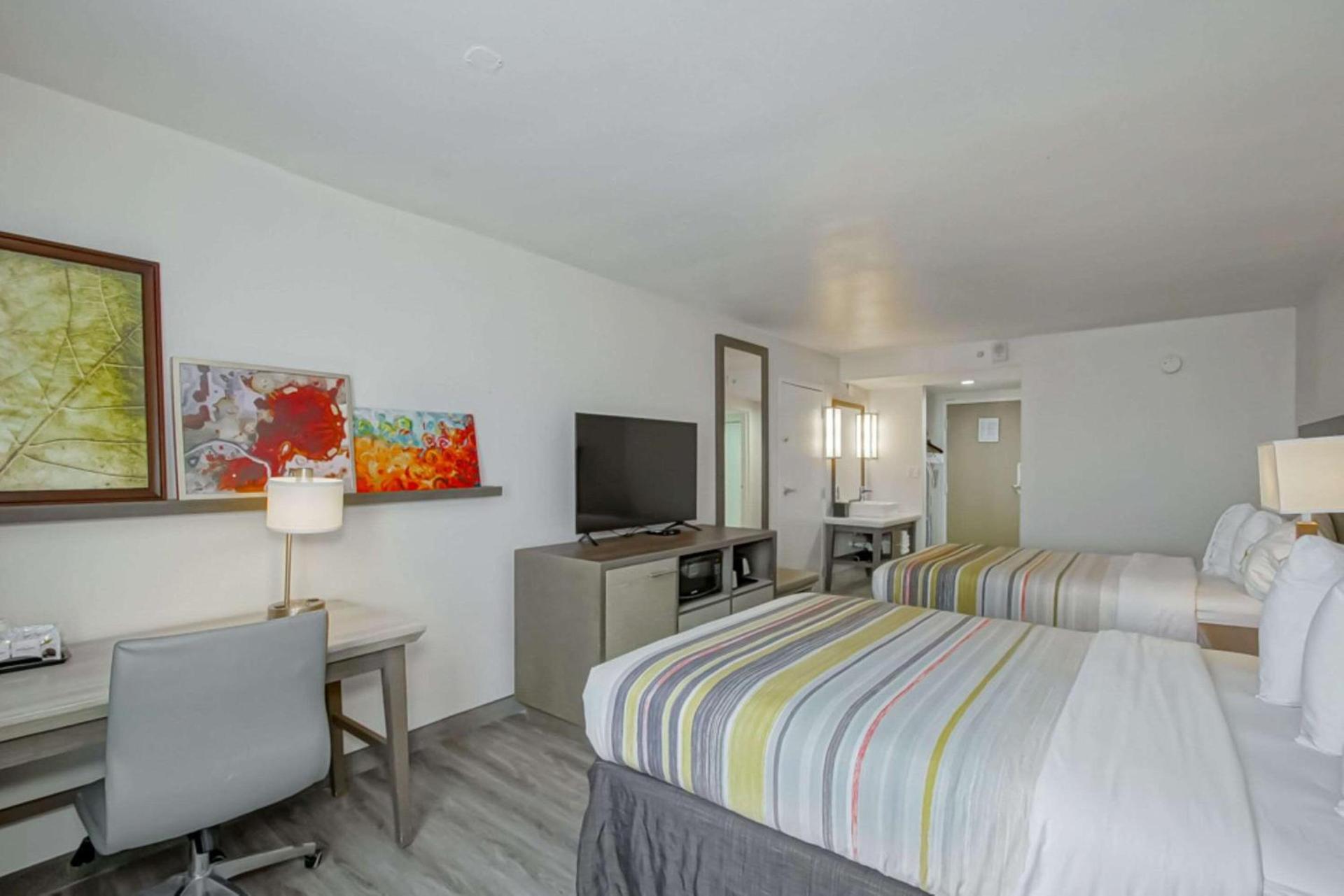 Country Inn & Suites by Radisson, New Orleans I-10 East, LA photo 10