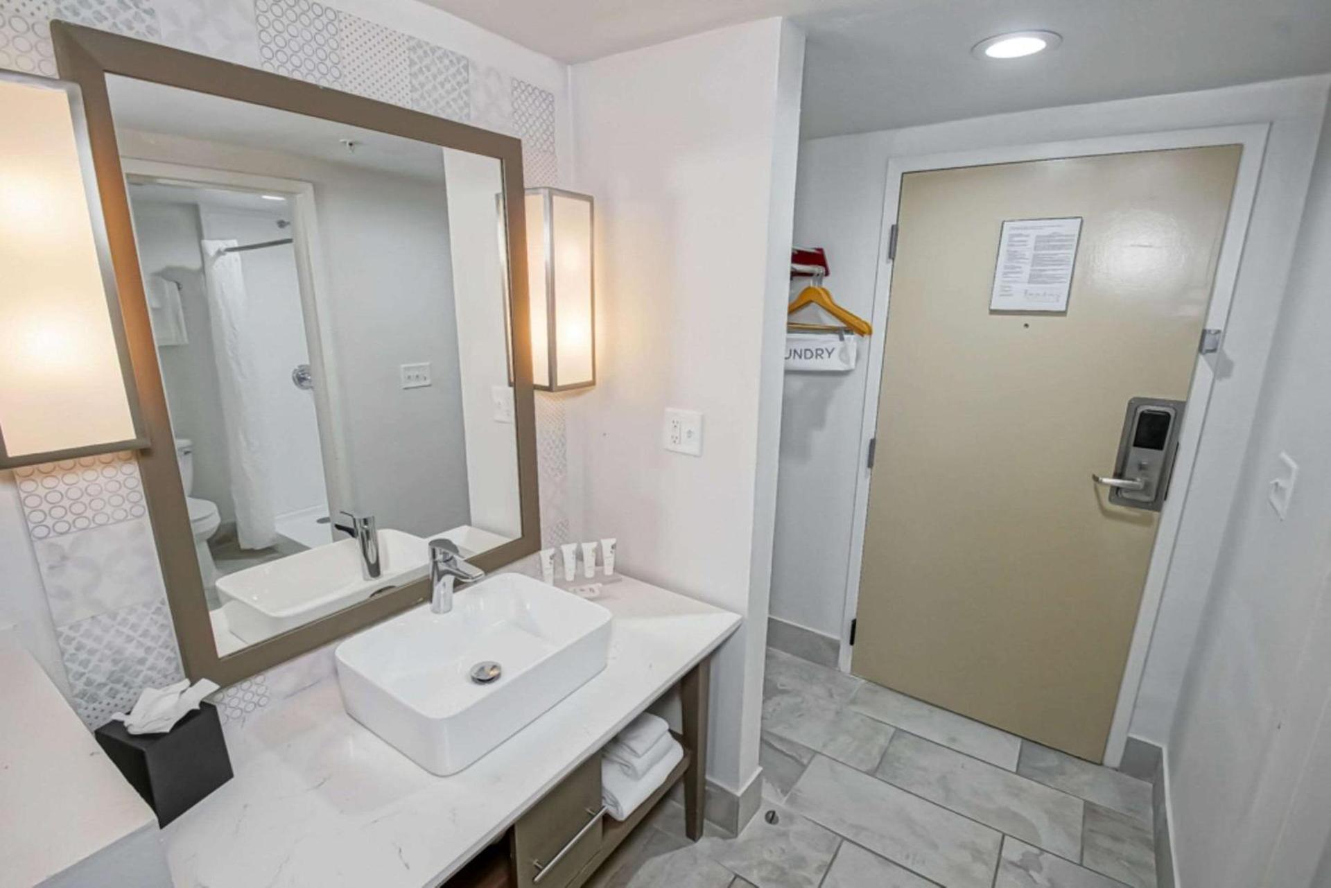Country Inn & Suites by Radisson, New Orleans I-10 East, LA photo 14