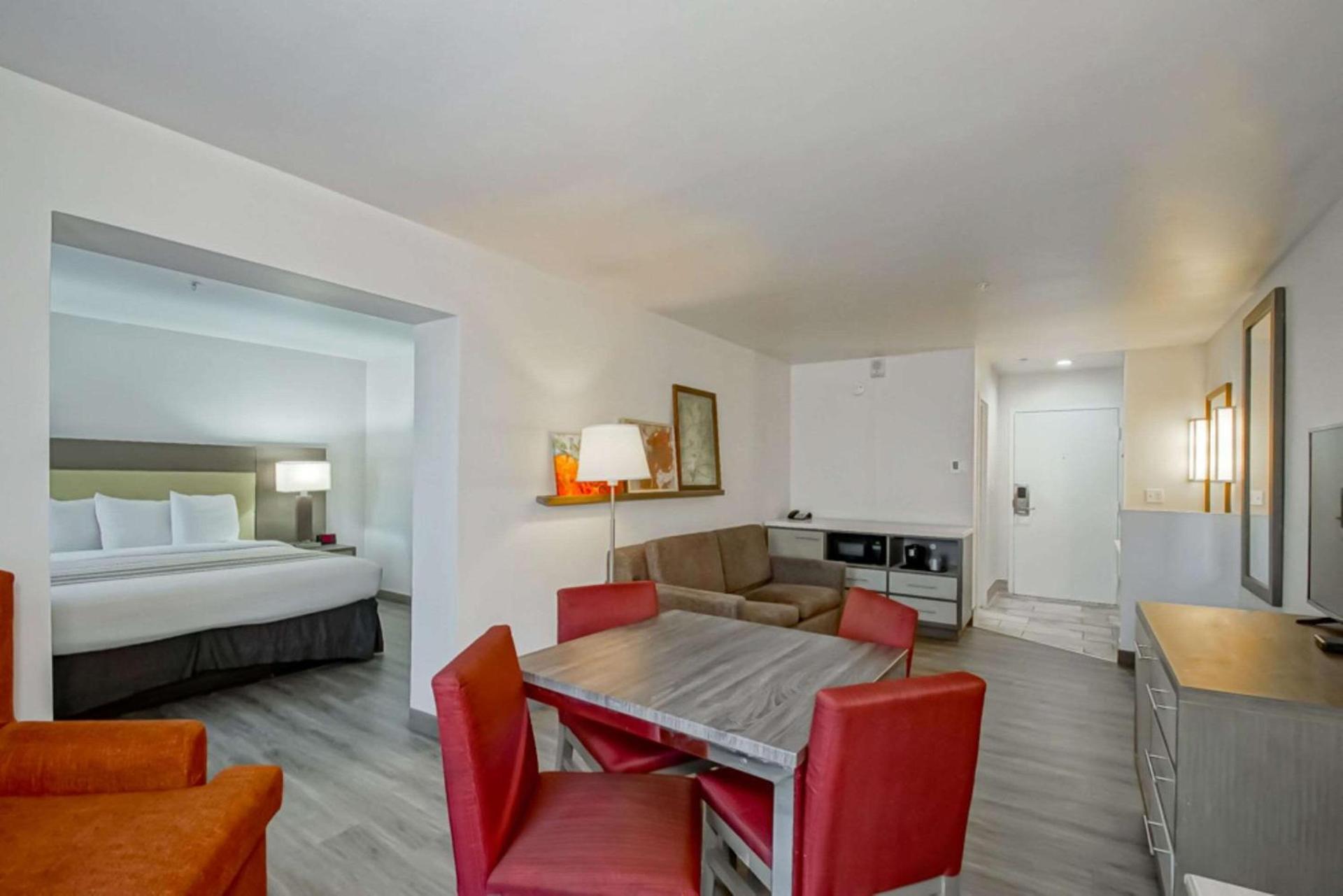 Country Inn & Suites by Radisson, New Orleans I-10 East, LA photo 17
