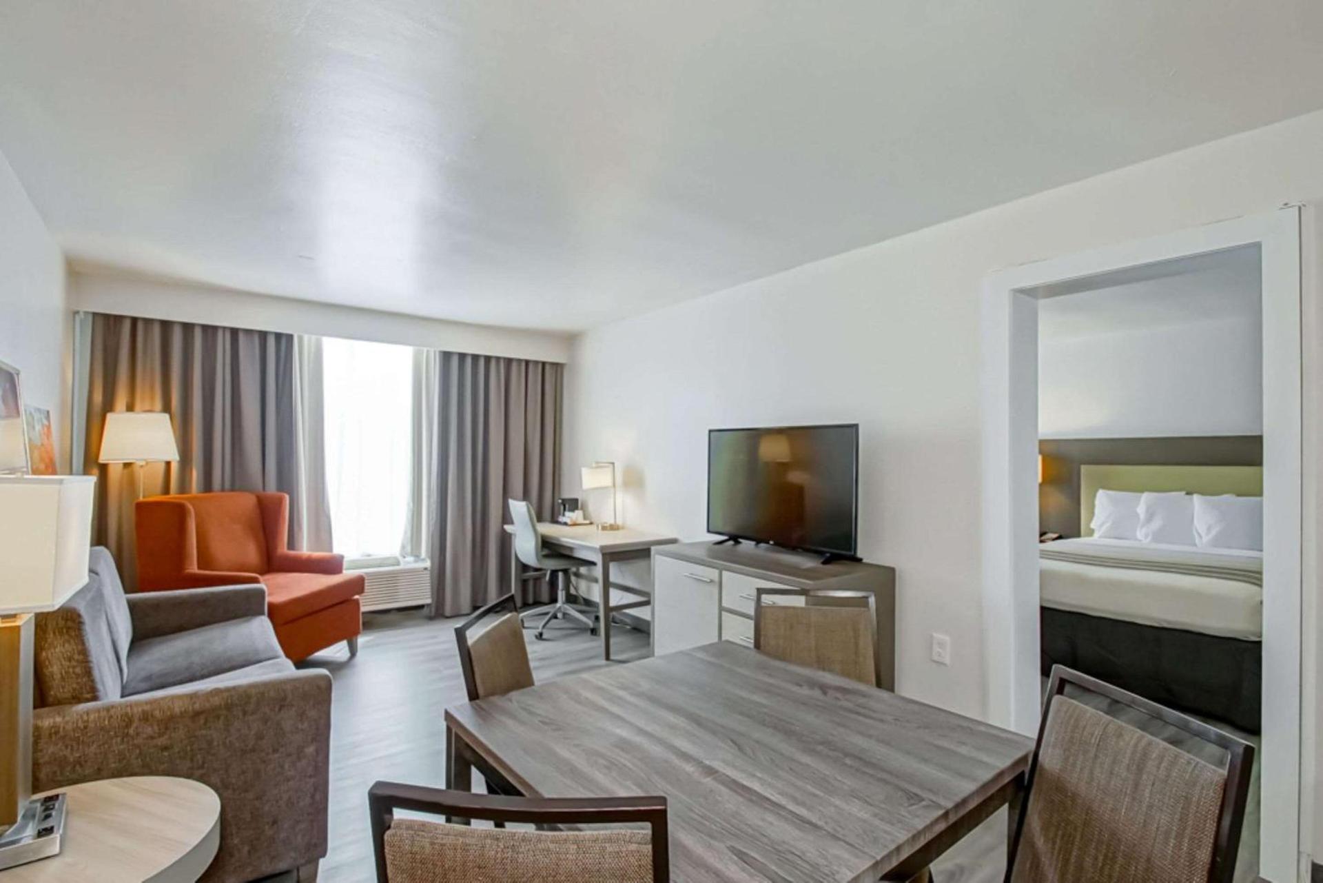 Country Inn & Suites by Radisson, New Orleans I-10 East, LA photo 25