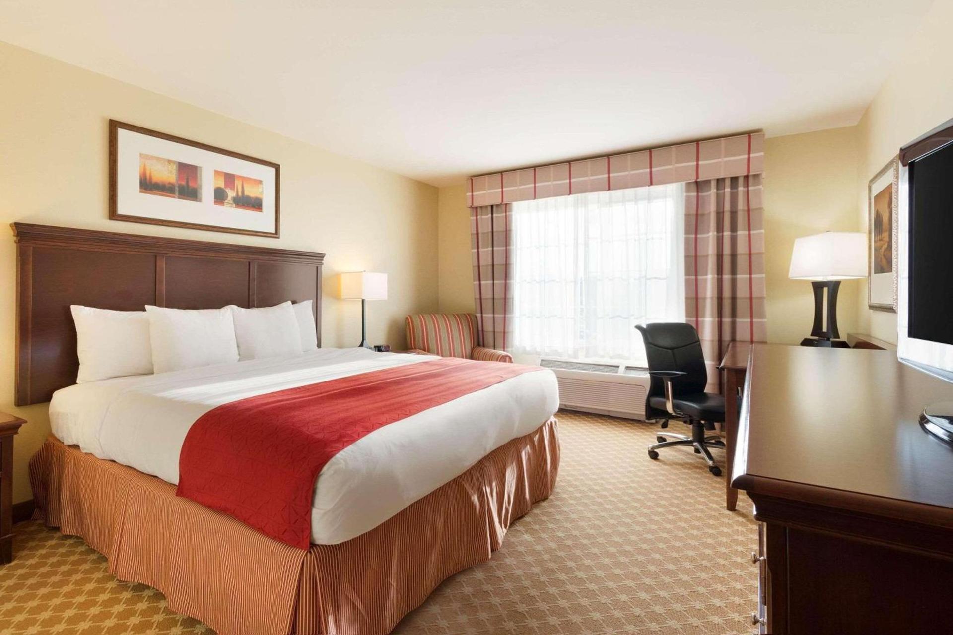 Country Inn & Suites by Radisson, Covington, LA photo 6