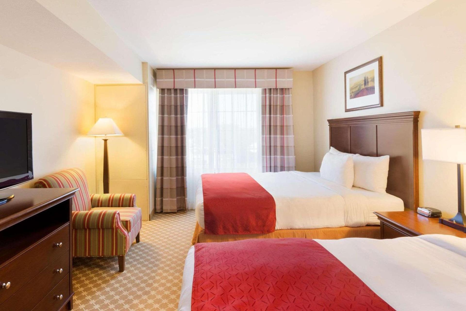 Country Inn & Suites by Radisson, Covington, LA photo 8