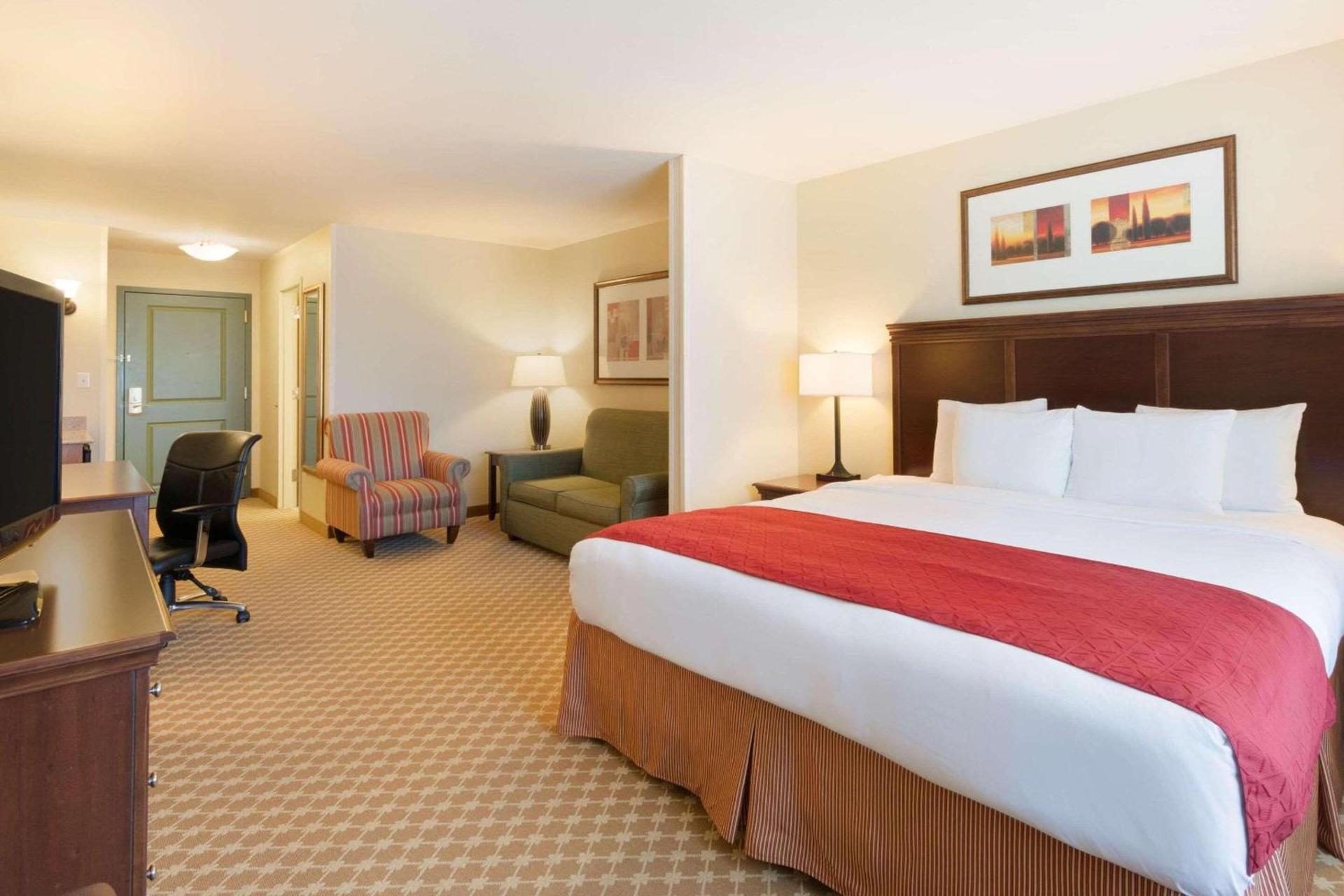 Country Inn & Suites by Radisson, Covington, LA photo 10