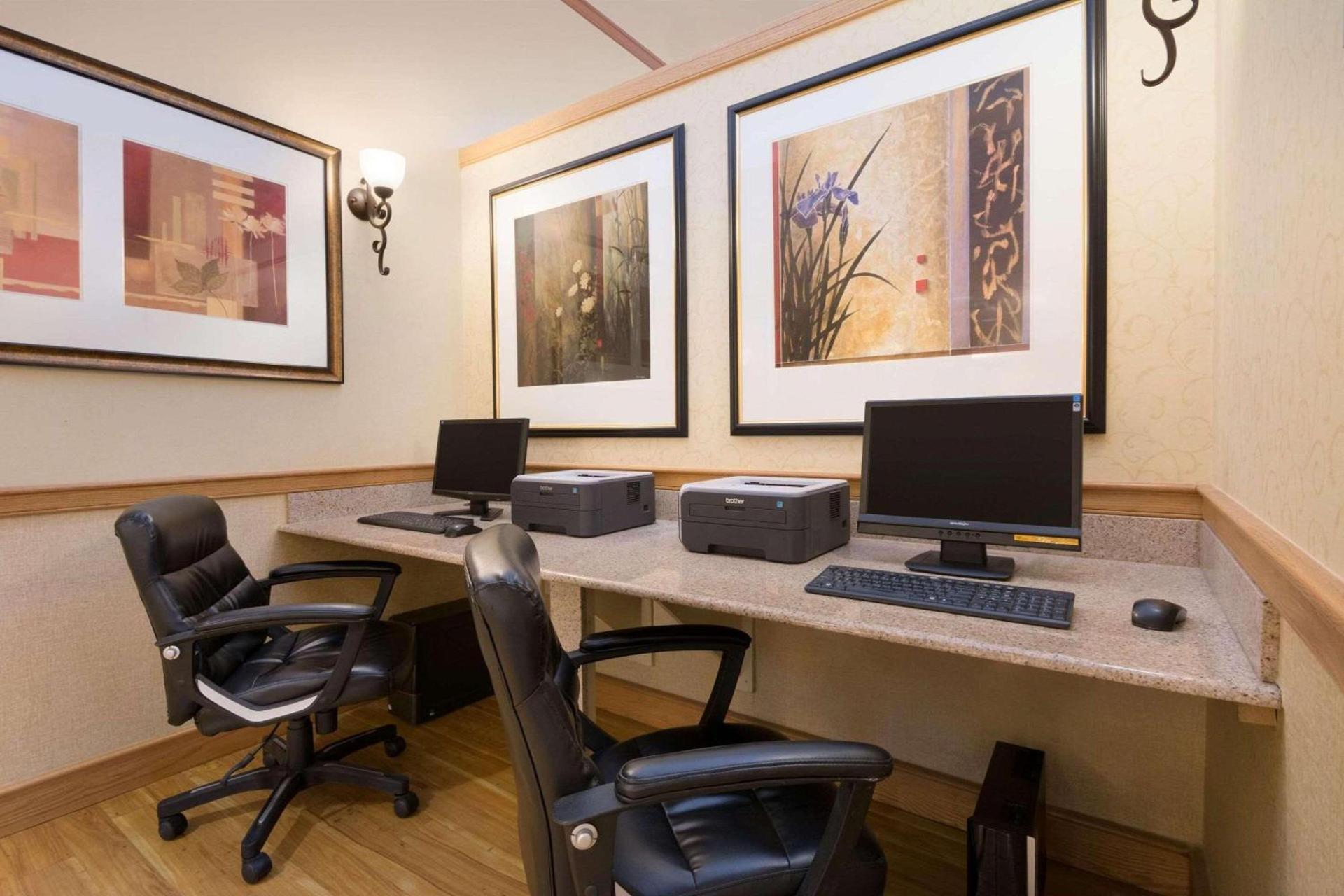 Country Inn & Suites by Radisson, Covington, LA photo 13
