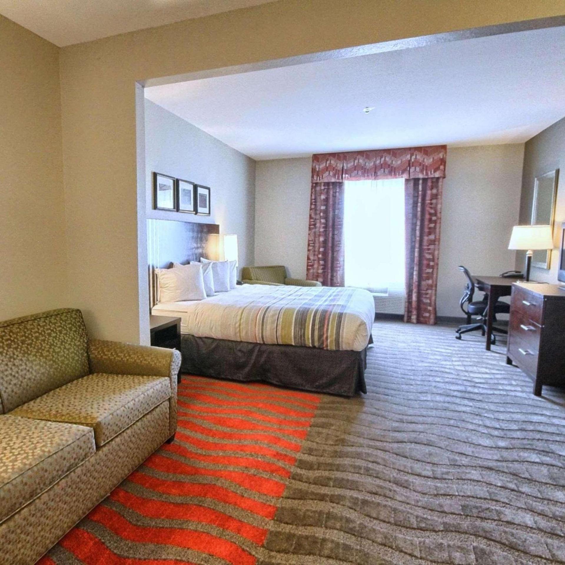 Country Inn & Suites by Radisson, Dearborn, MI photo 12