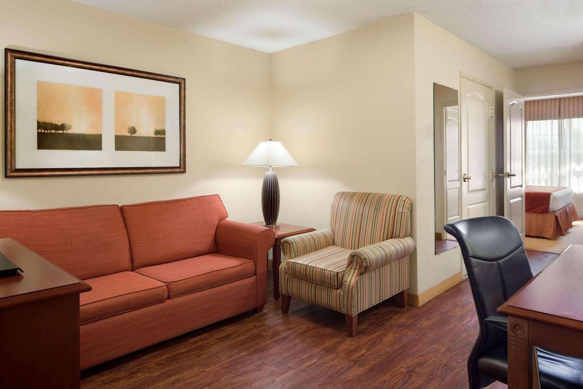 Country Inn & Suites by Radisson, Baltimore North, MD photo 9