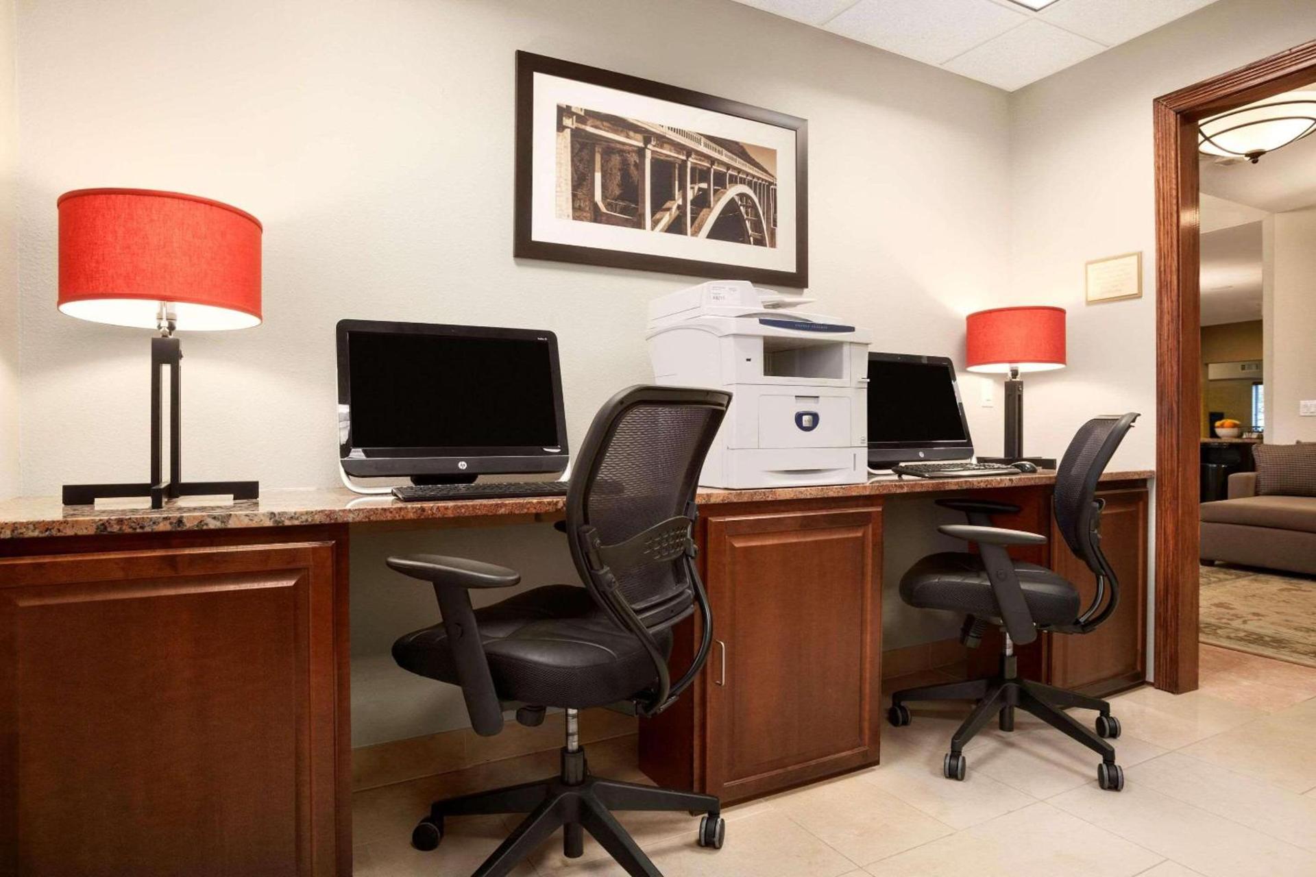 Country Inn & Suites by Radisson, Dearborn, MI photo 24