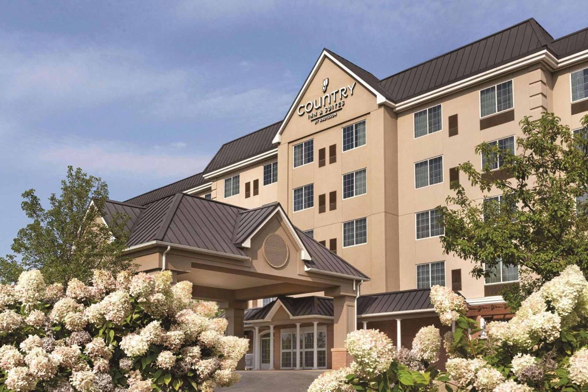 Country Inn & Suites by Radisson, Grand Rapids East, MI photo 3