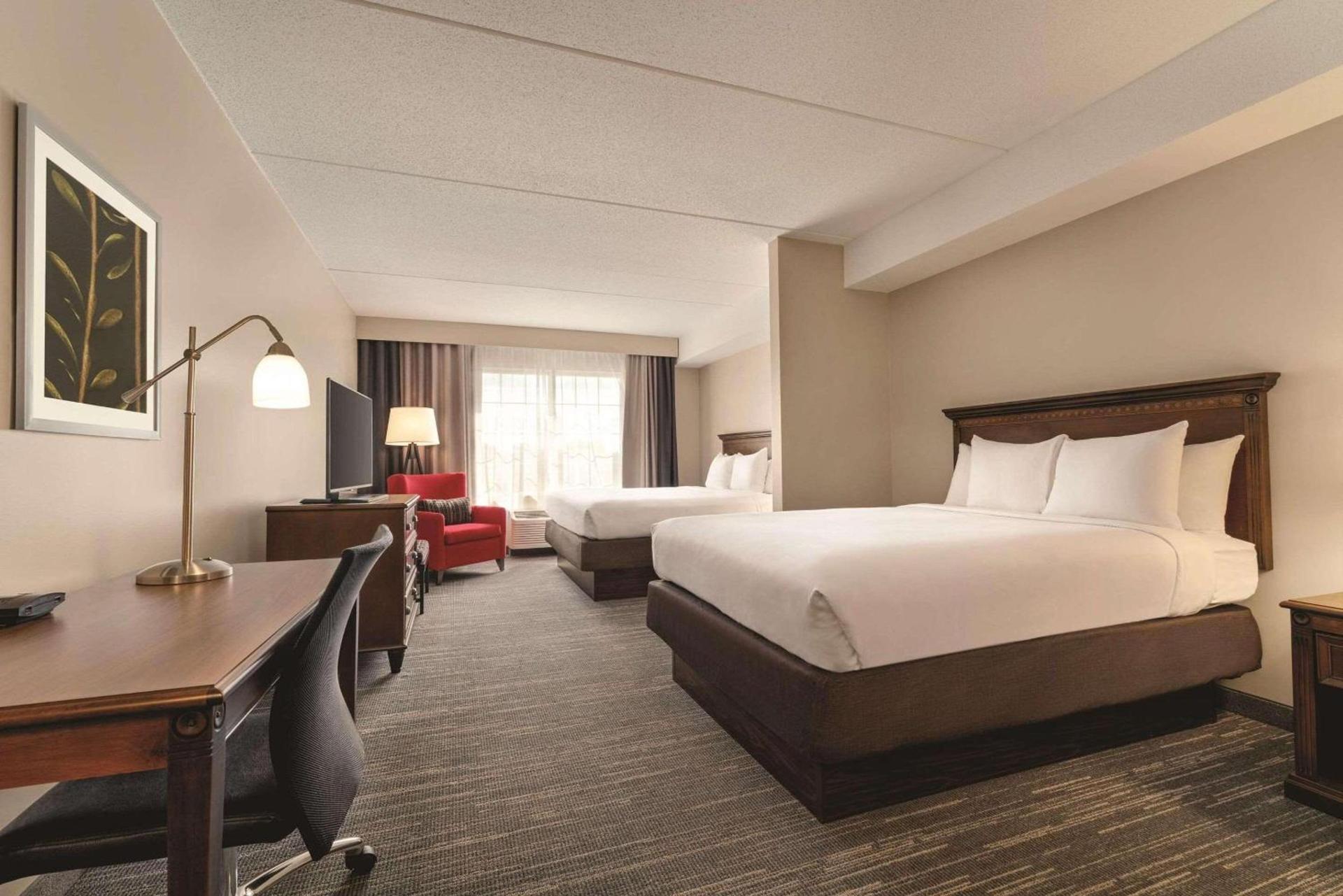 Country Inn & Suites by Radisson, Grand Rapids East, MI photo 18