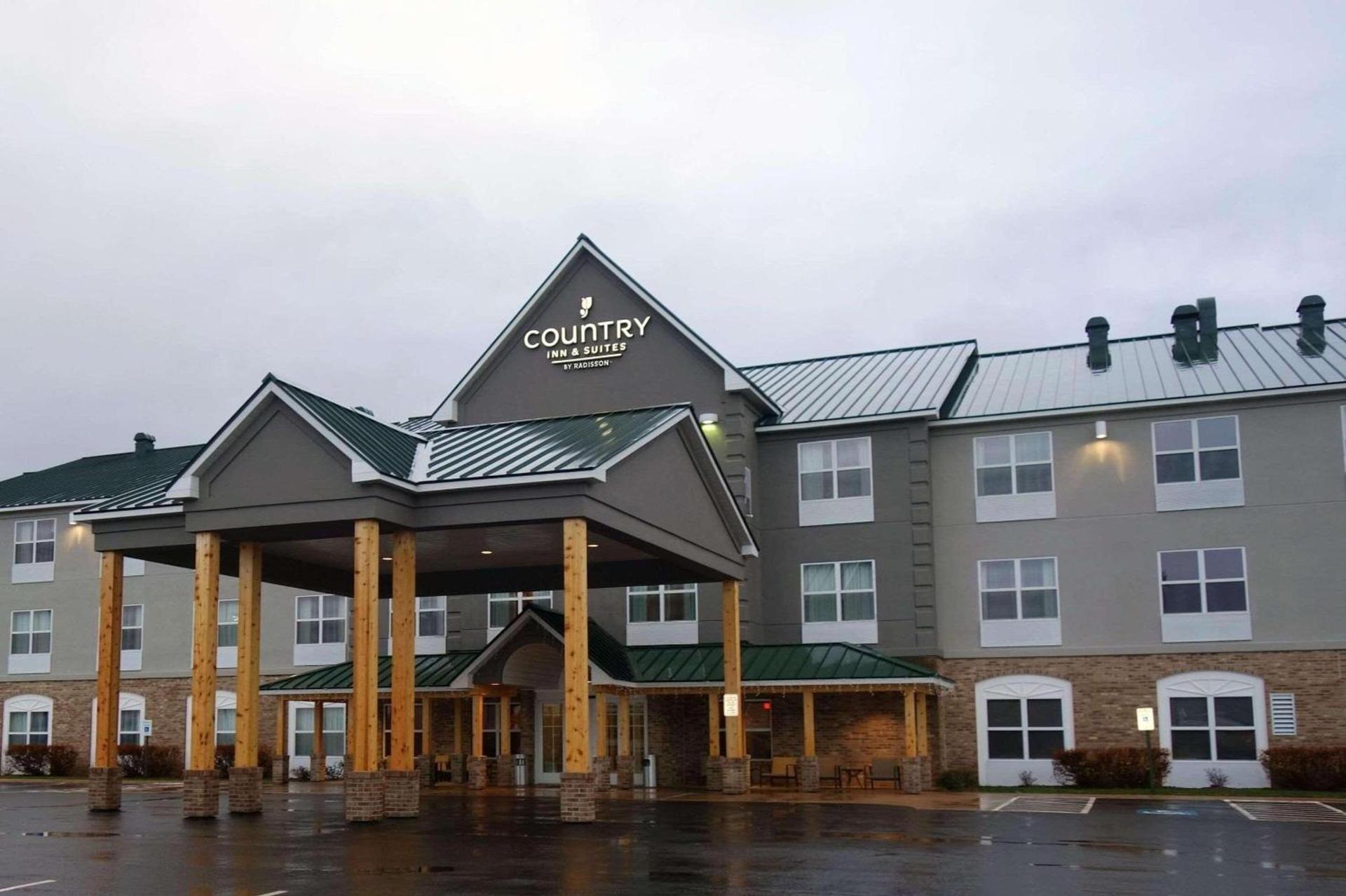 Country Inn & Suites by Radisson, Houghton, MI — hotel in Houghton
