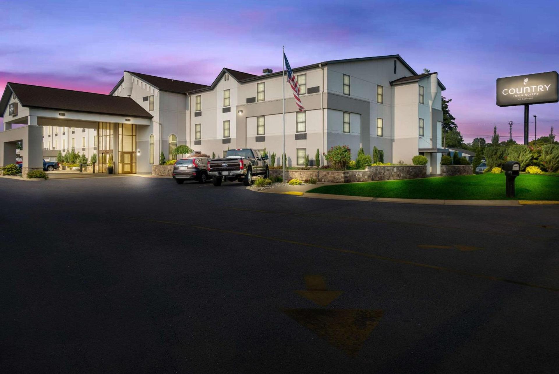 Country Inn & Suites by Radisson, Grandville-Grand Rapids West, MI photo 4