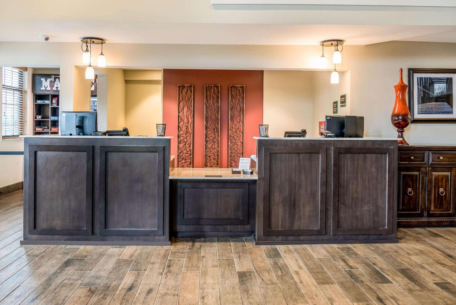 Country Inn & Suites by Radisson, Grandville-Grand Rapids West, MI photo 6