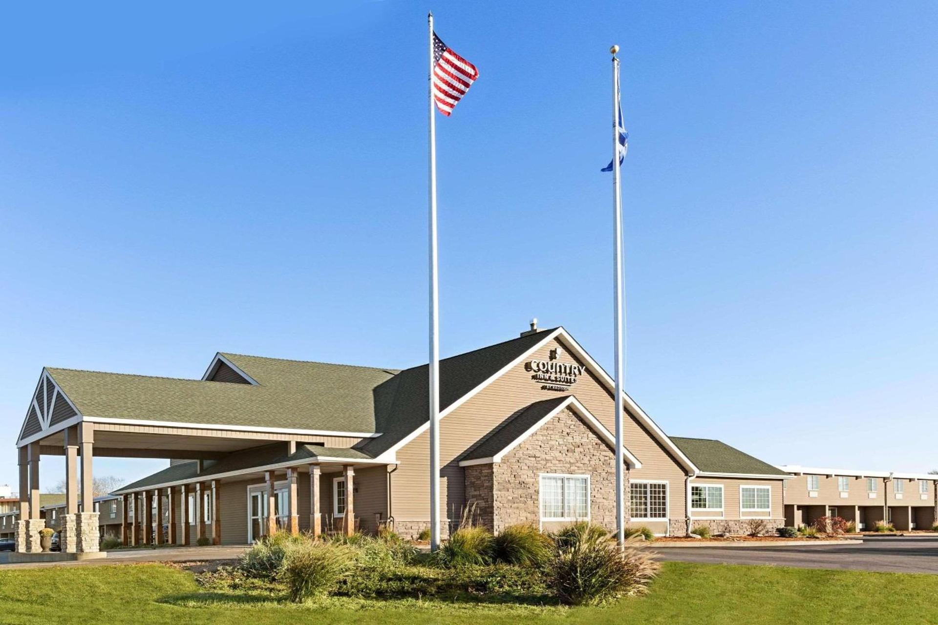 Country Inn & Suites by Radisson, Woodbury, MN — hotel in Woodbury