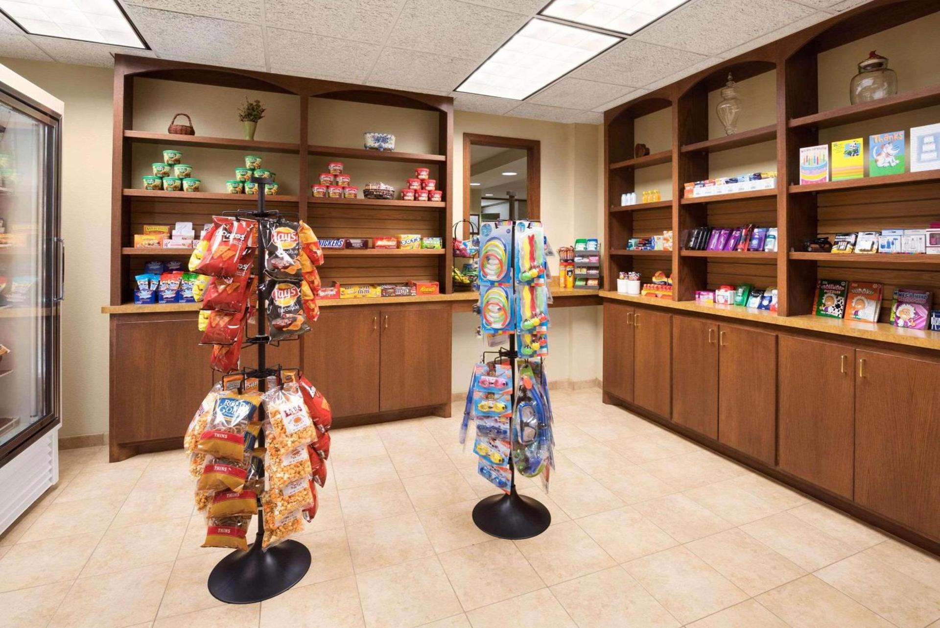 Country Inn & Suites by Radisson, Shoreview-Mounds View, MN photo 14