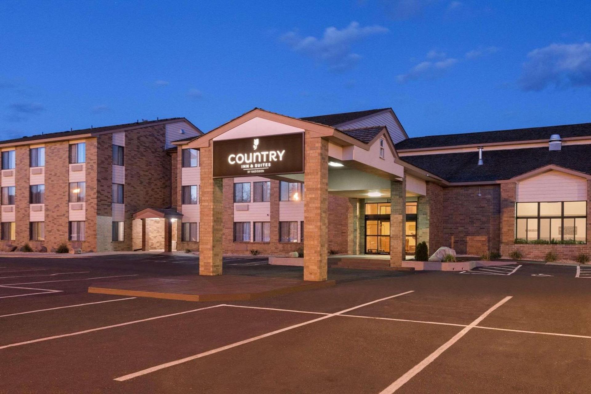 Country Inn & Suites by Radisson, Near The National Sports Center, Coon Rapids, MN — hotel in Coon Rapids