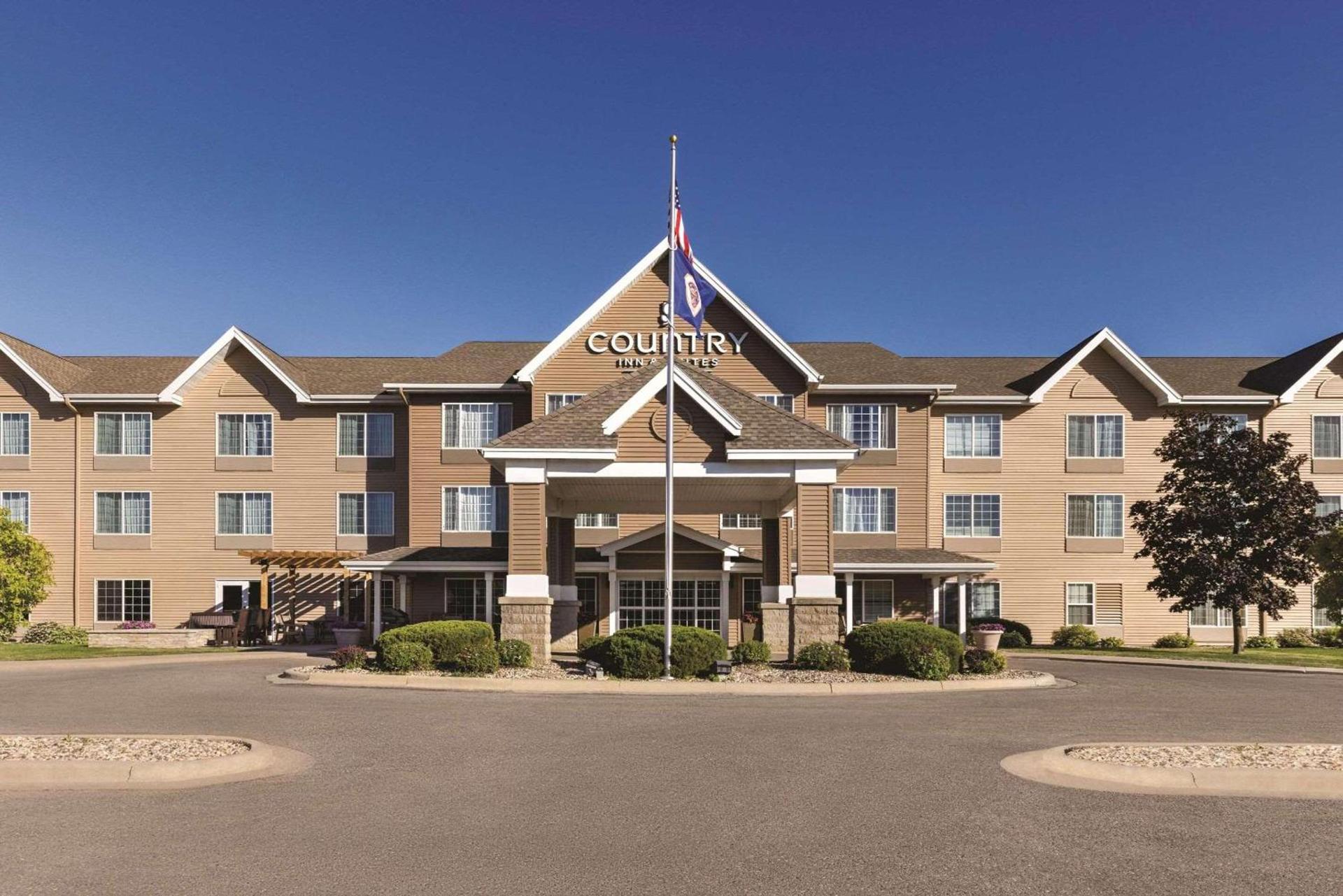 Country Inn & Suites by Radisson, Albert Lea - Austin — hotel in Albert Lea
