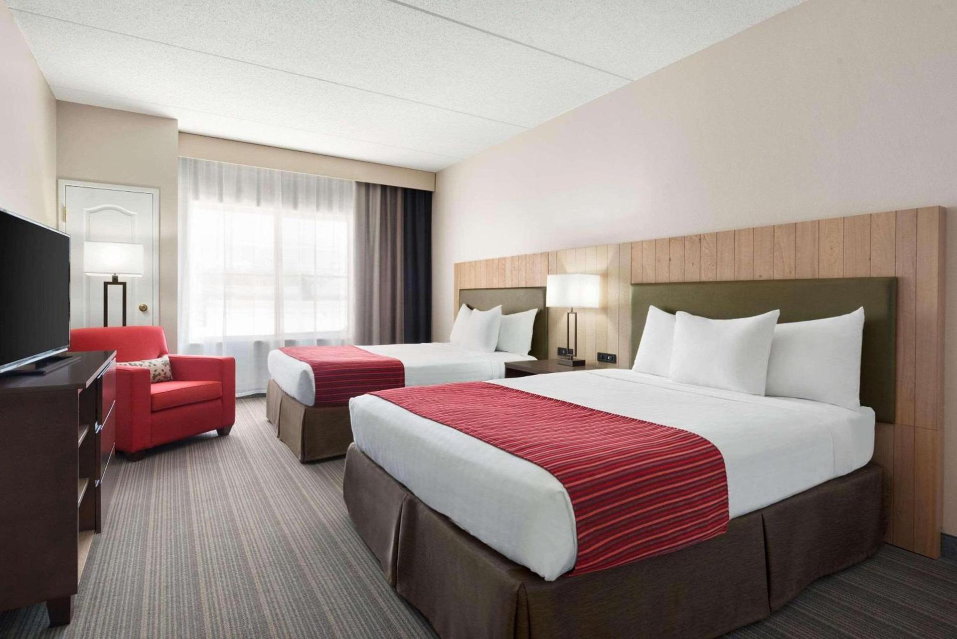 Country Inn & Suites by Radisson, Duluth North, MN photo 11