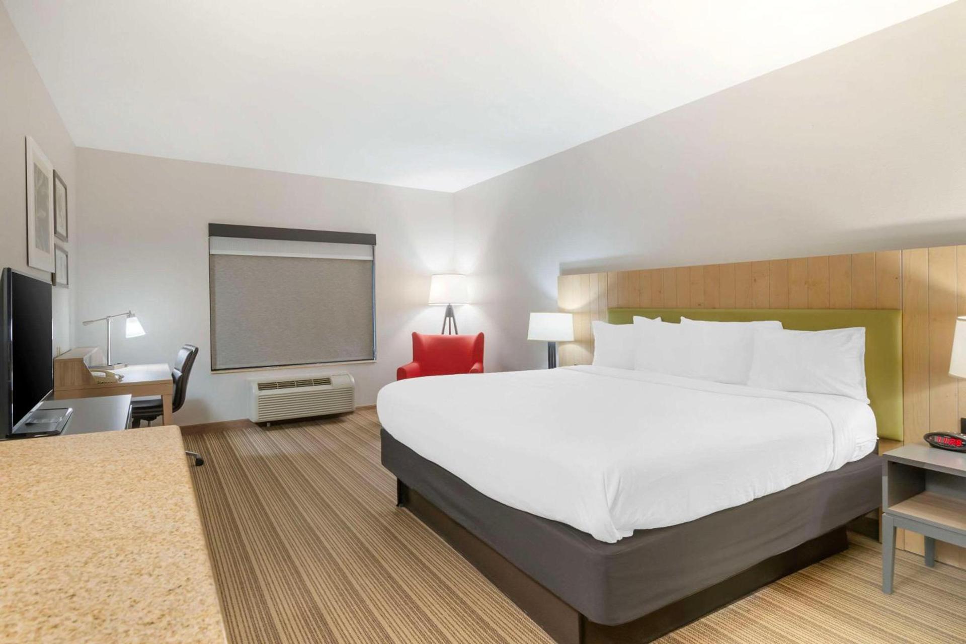 Country Inn & Suites by Radisson, Columbia, MO photo 10
