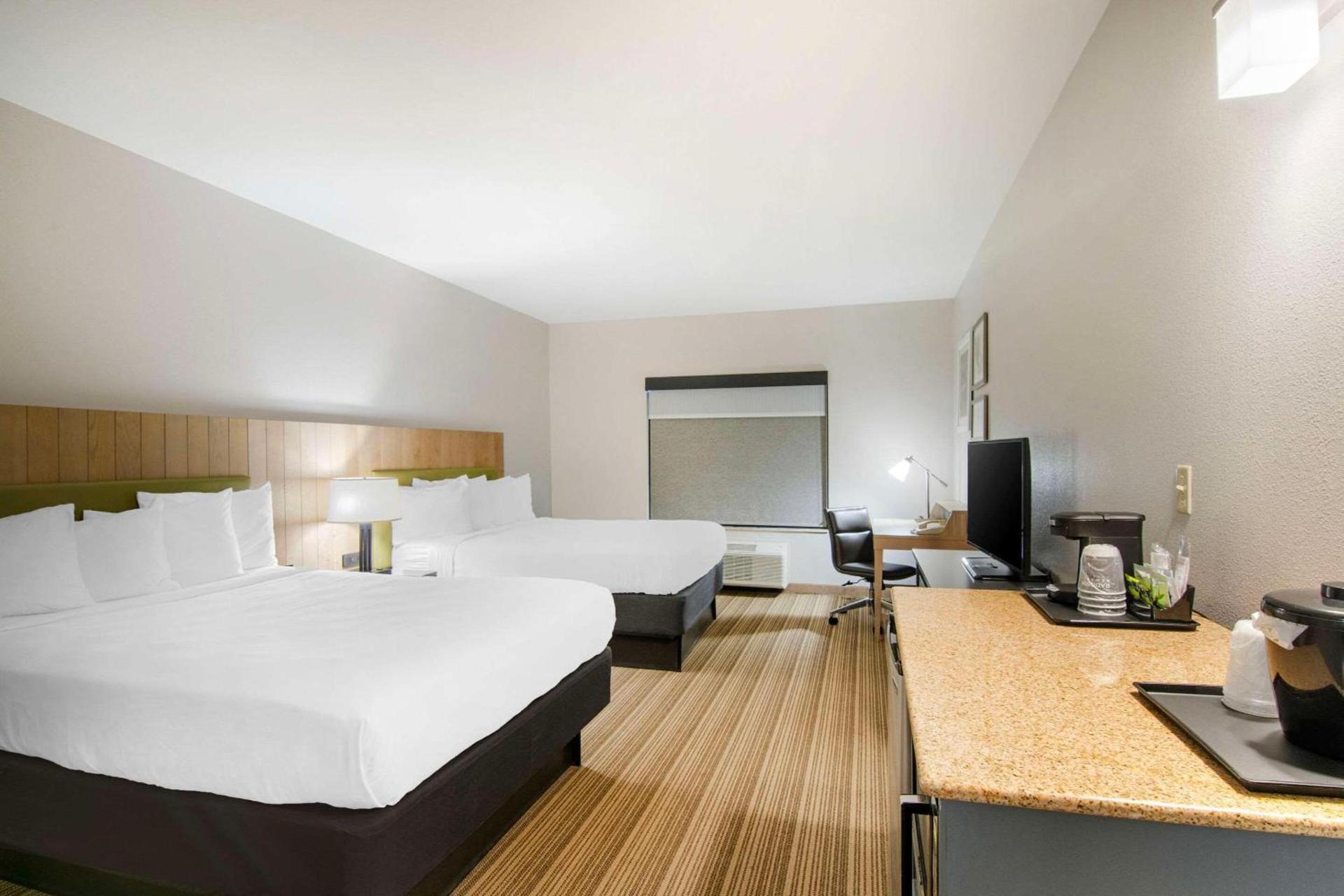 Country Inn & Suites by Radisson, Columbia, MO photo 15