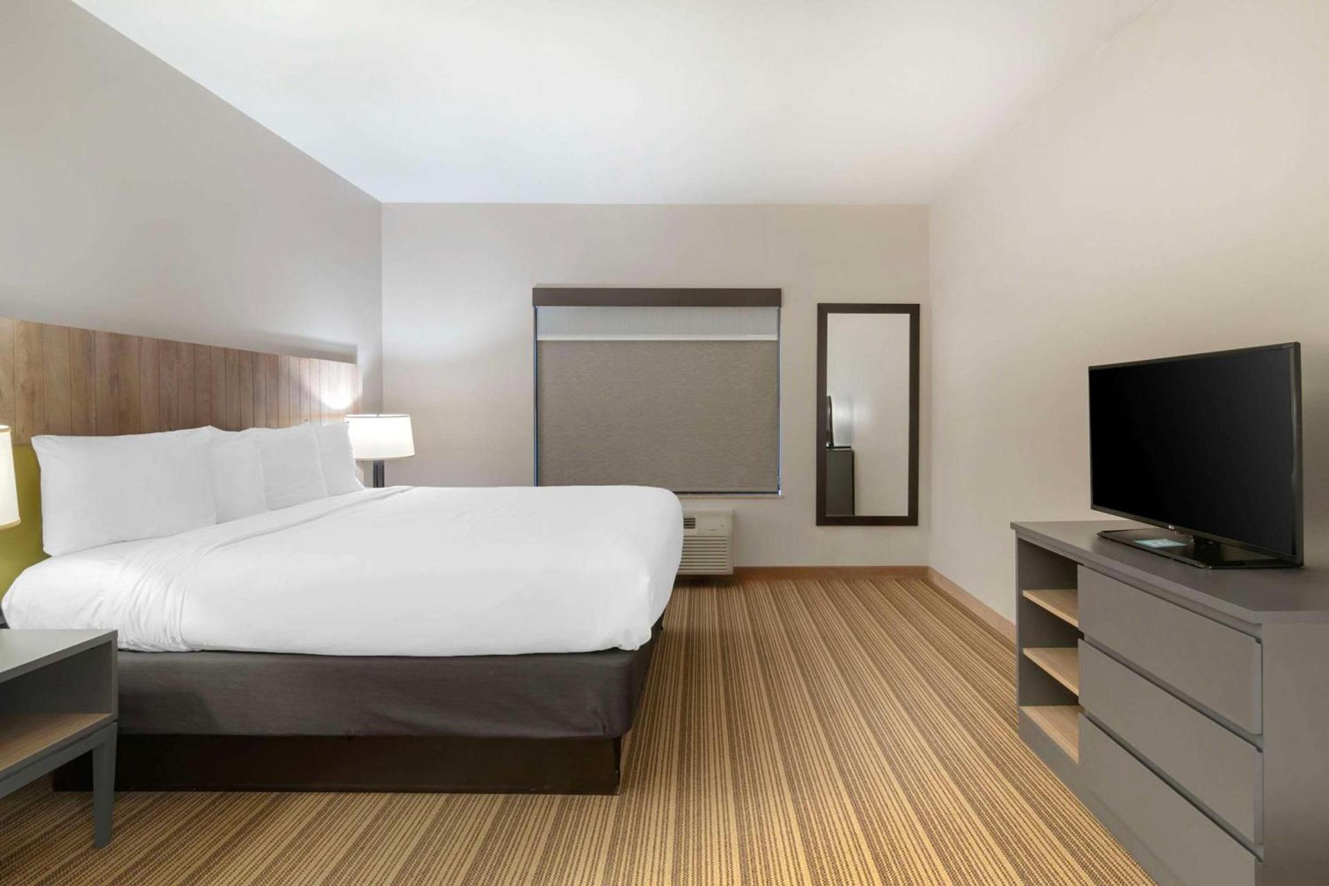 Country Inn & Suites by Radisson, Columbia, MO photo 24