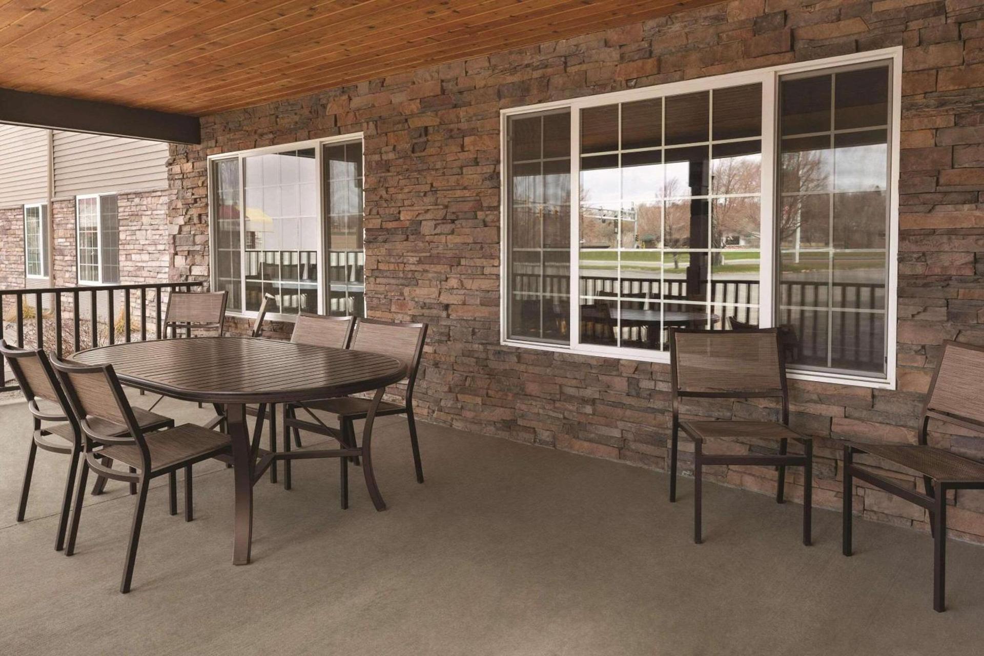 Country Inn & Suites by Radisson, Billings, MT photo 20