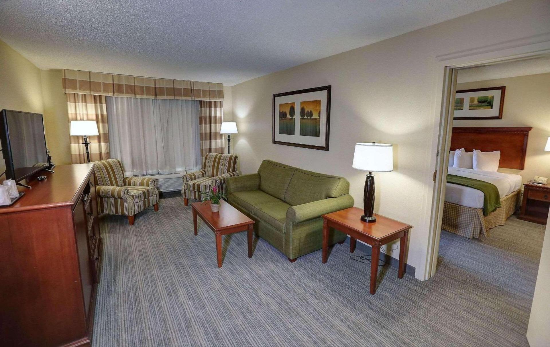 Country Inn & Suites by Radisson, Charlotte I-85 Airport, NC photo 8