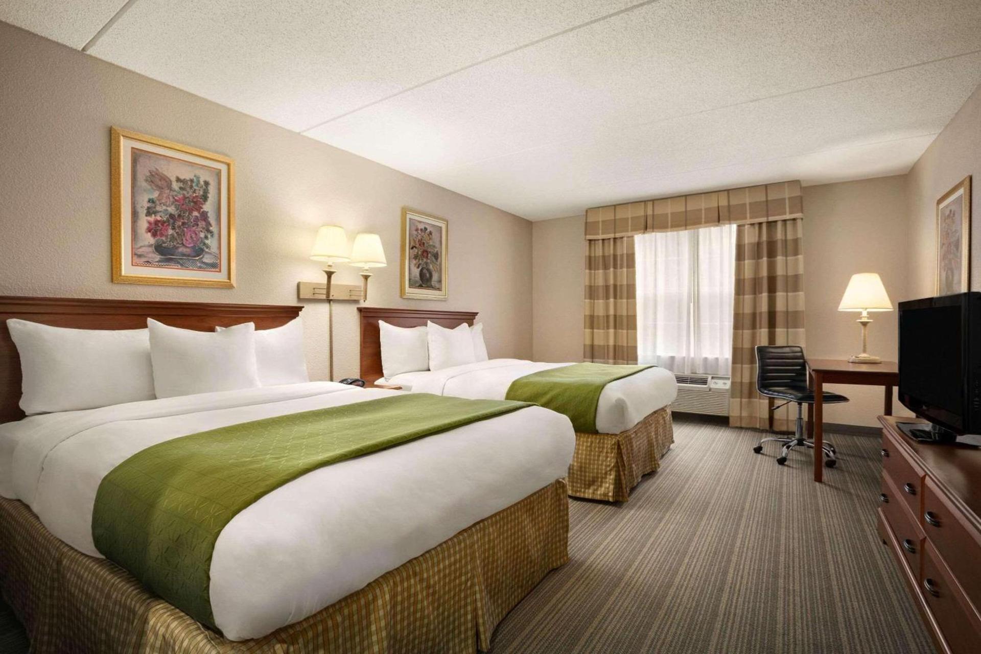 Country Inn & Suites by Radisson, Charlotte University Place, NC photo 4