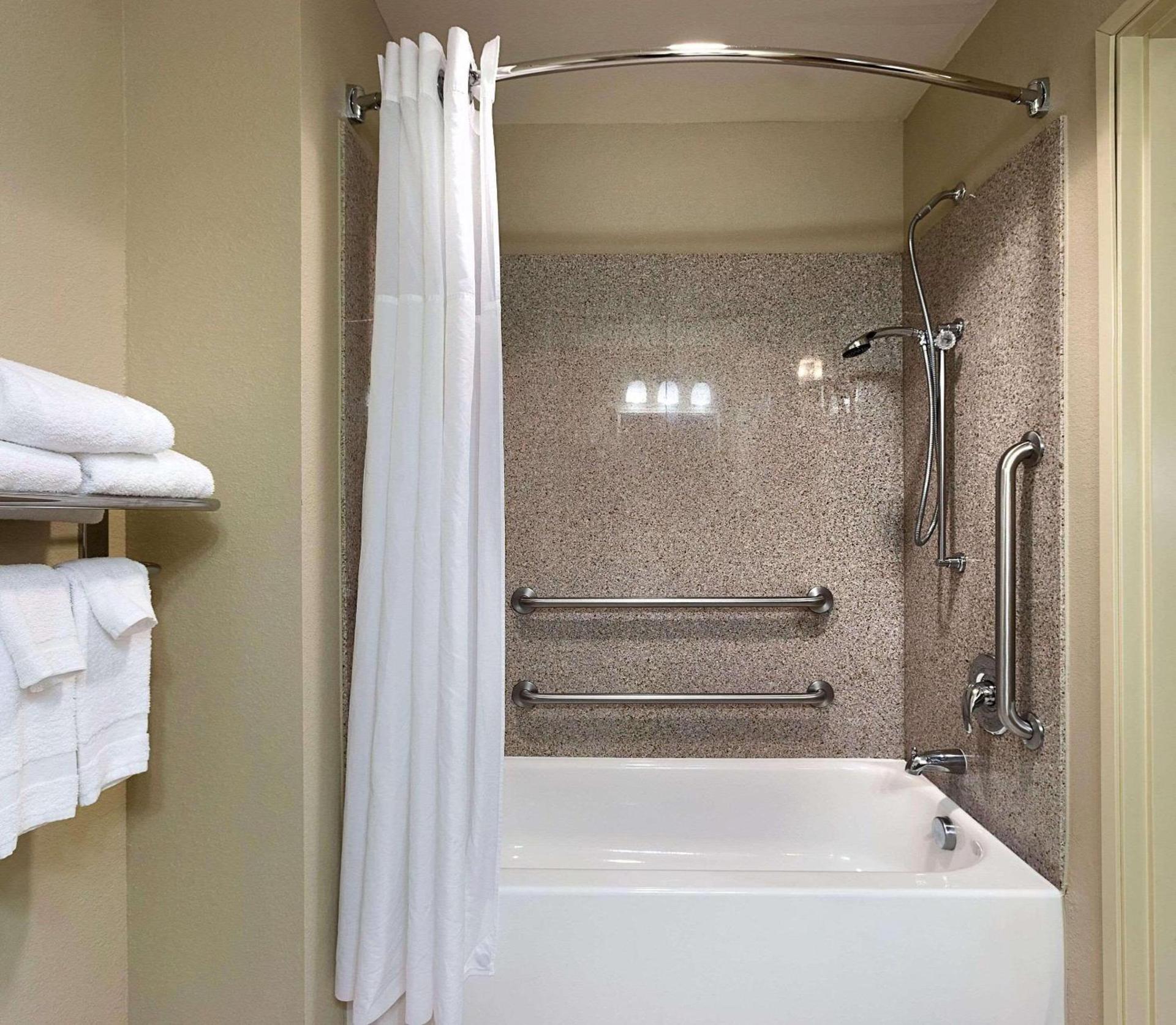 Comfort Inn & Suites Concord - Kannapolis photo 37
