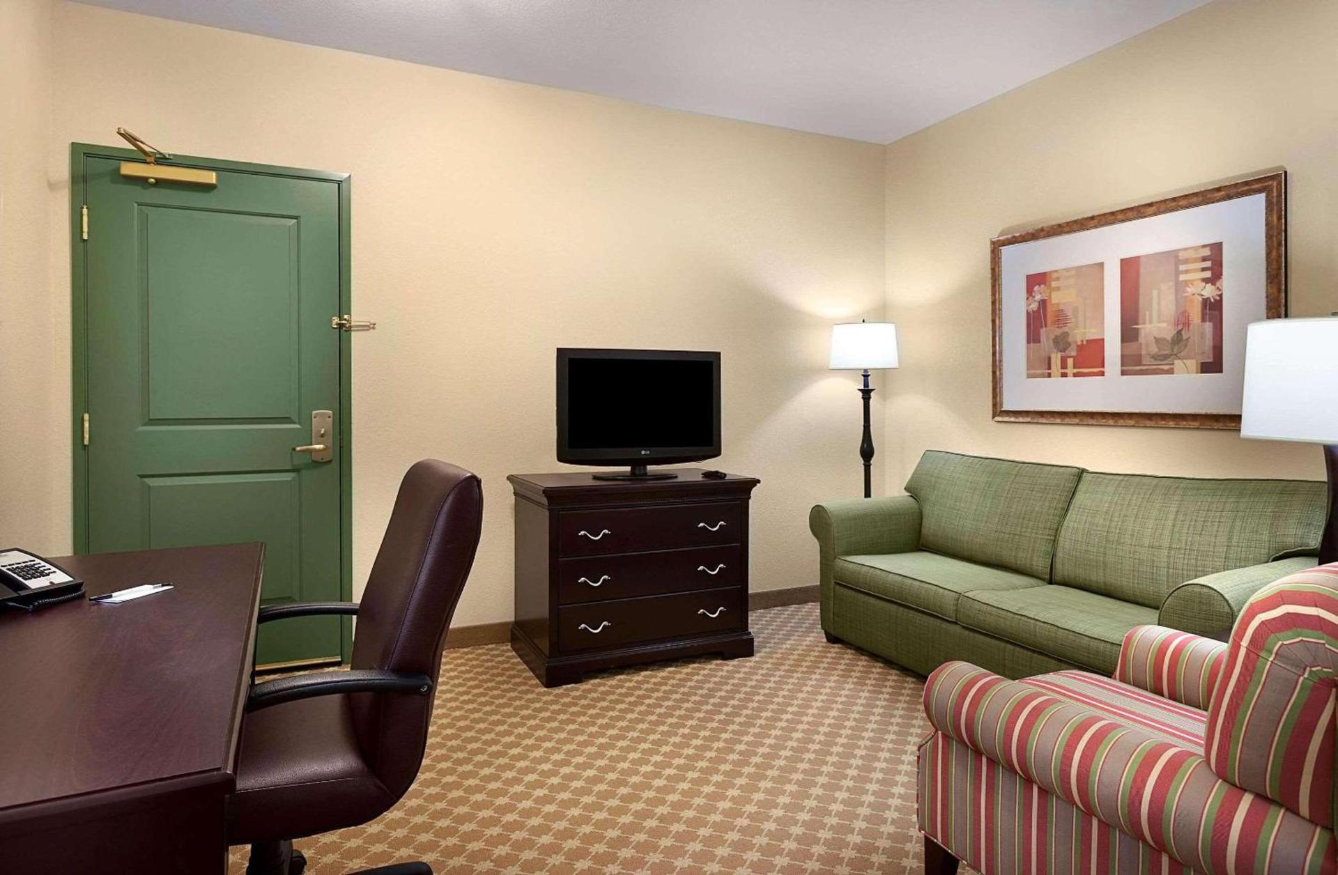 Comfort Inn & Suites Concord - Kannapolis photo 41