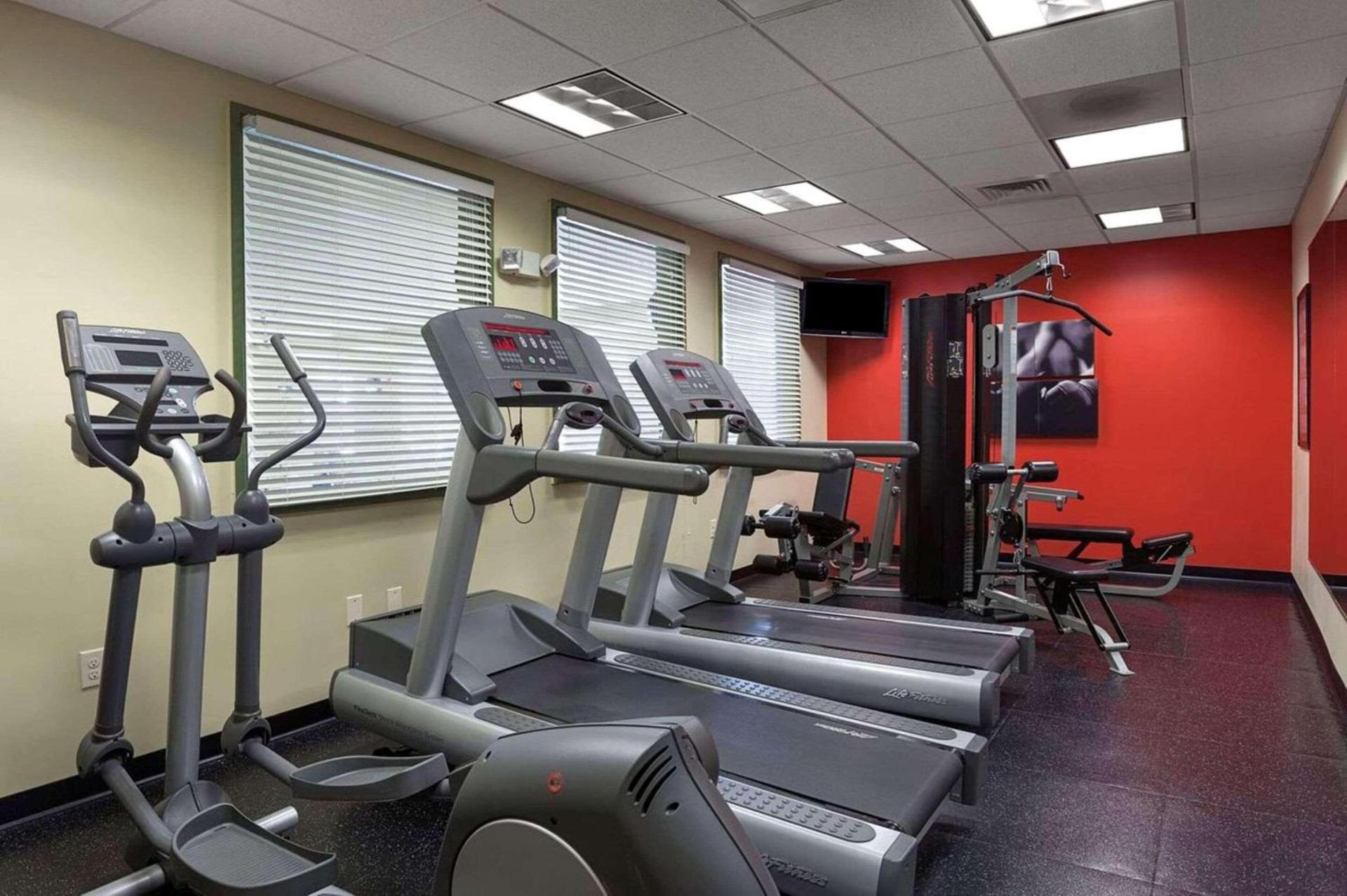 Comfort Inn & Suites Concord - Kannapolis photo 33