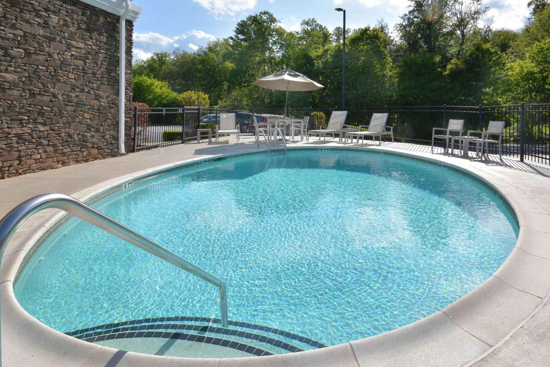 Country Inn & Suites by Radisson, Asheville West near Biltmore photo 21