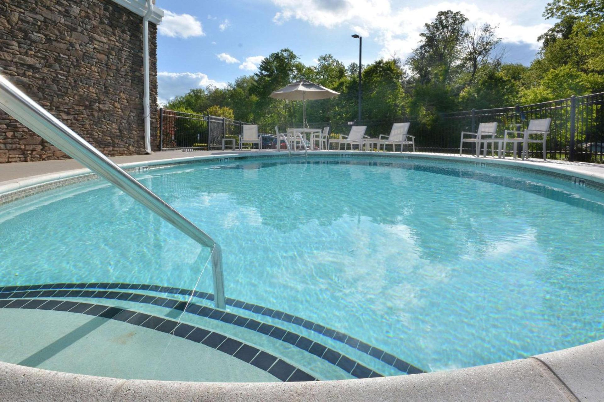 Country Inn & Suites by Radisson, Asheville West near Biltmore photo 22