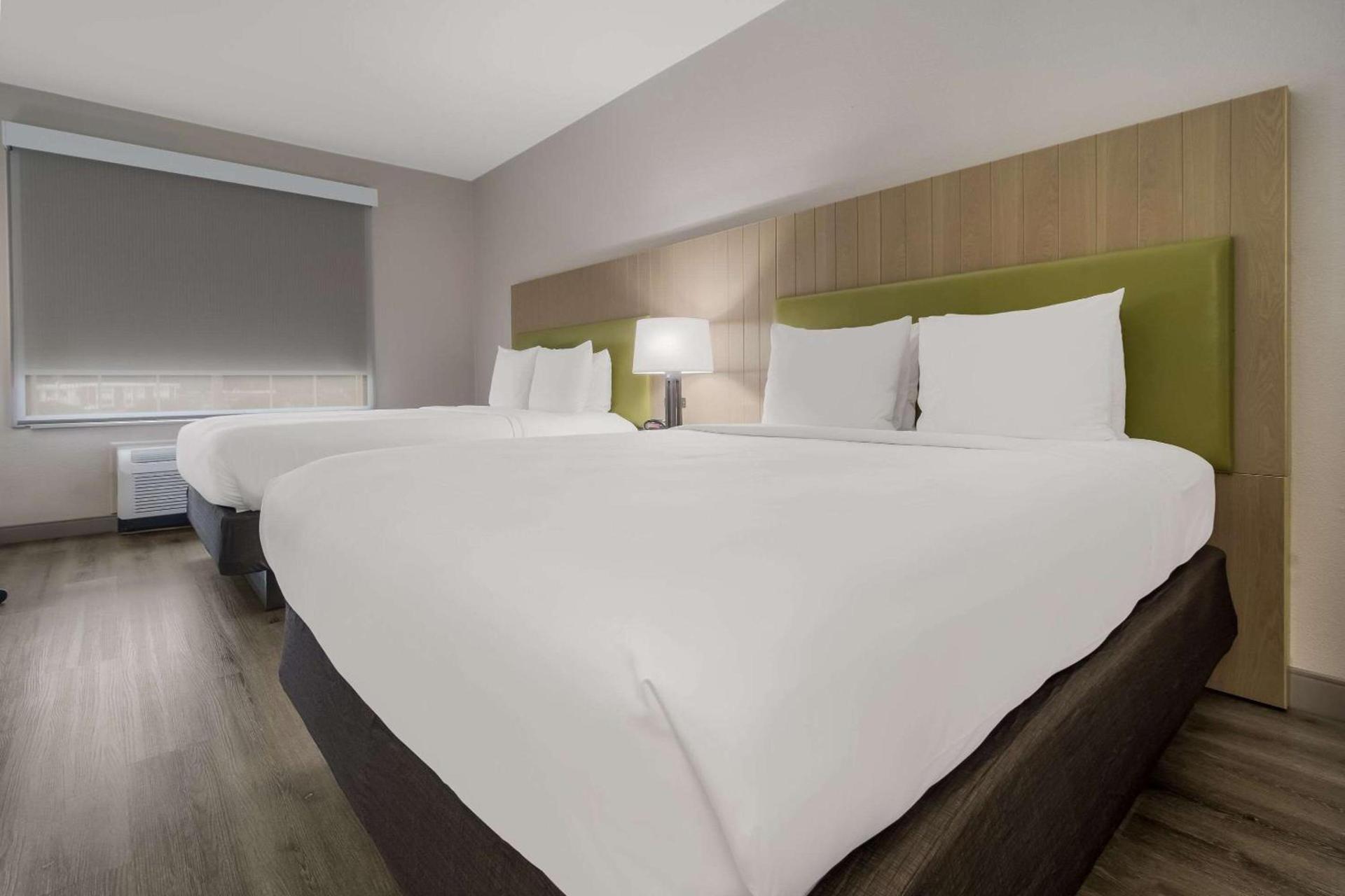Country Inn & Suites by Radisson, Goldsboro, NC photo 10
