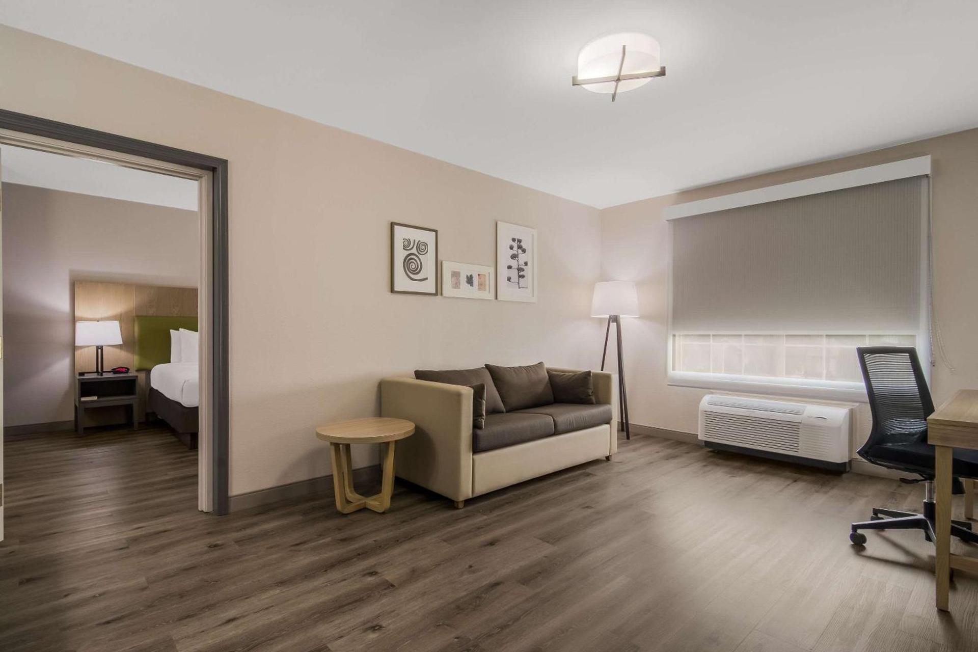 Country Inn & Suites by Radisson, Goldsboro, NC photo 25