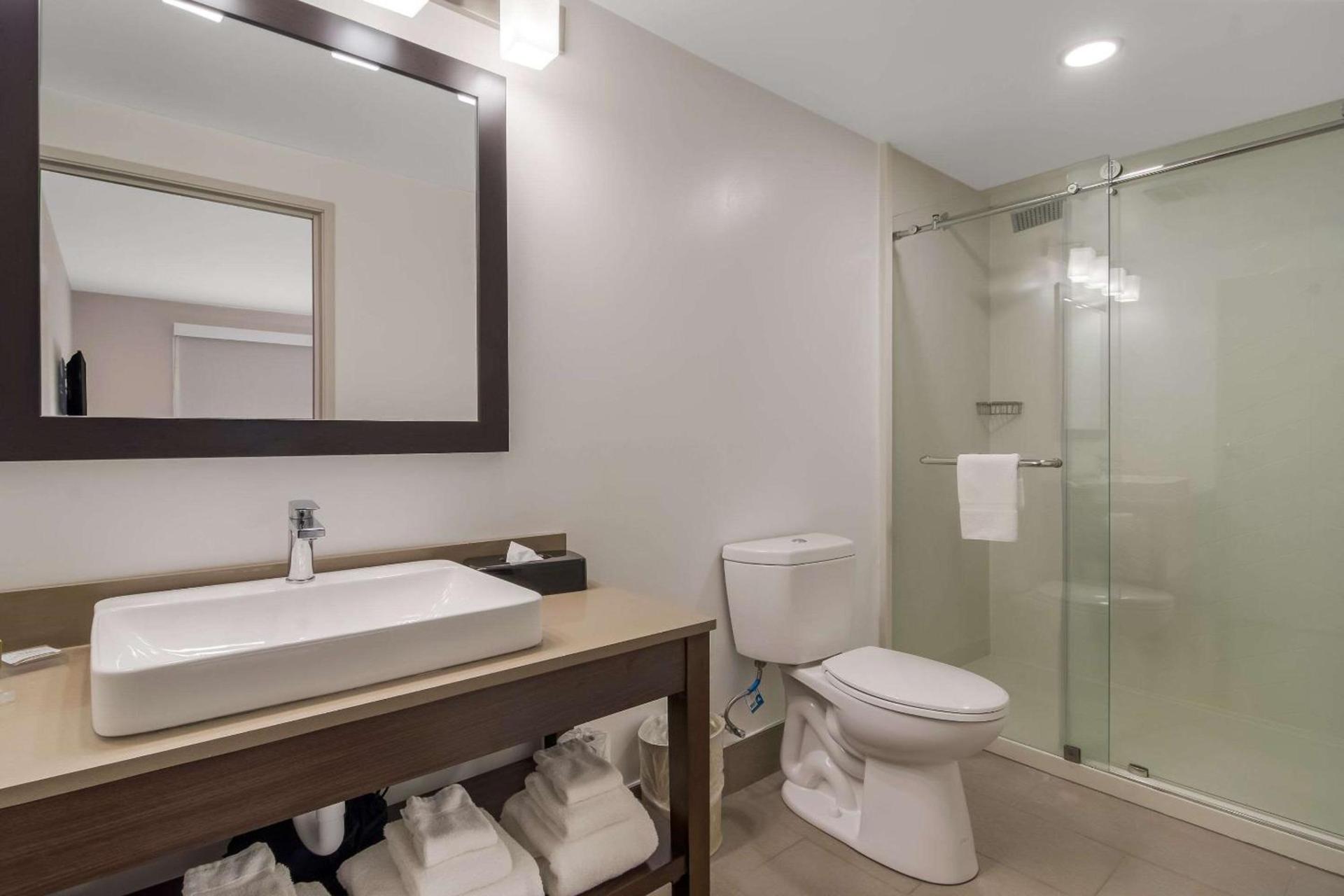 Country Inn & Suites by Radisson, Goldsboro, NC photo 28