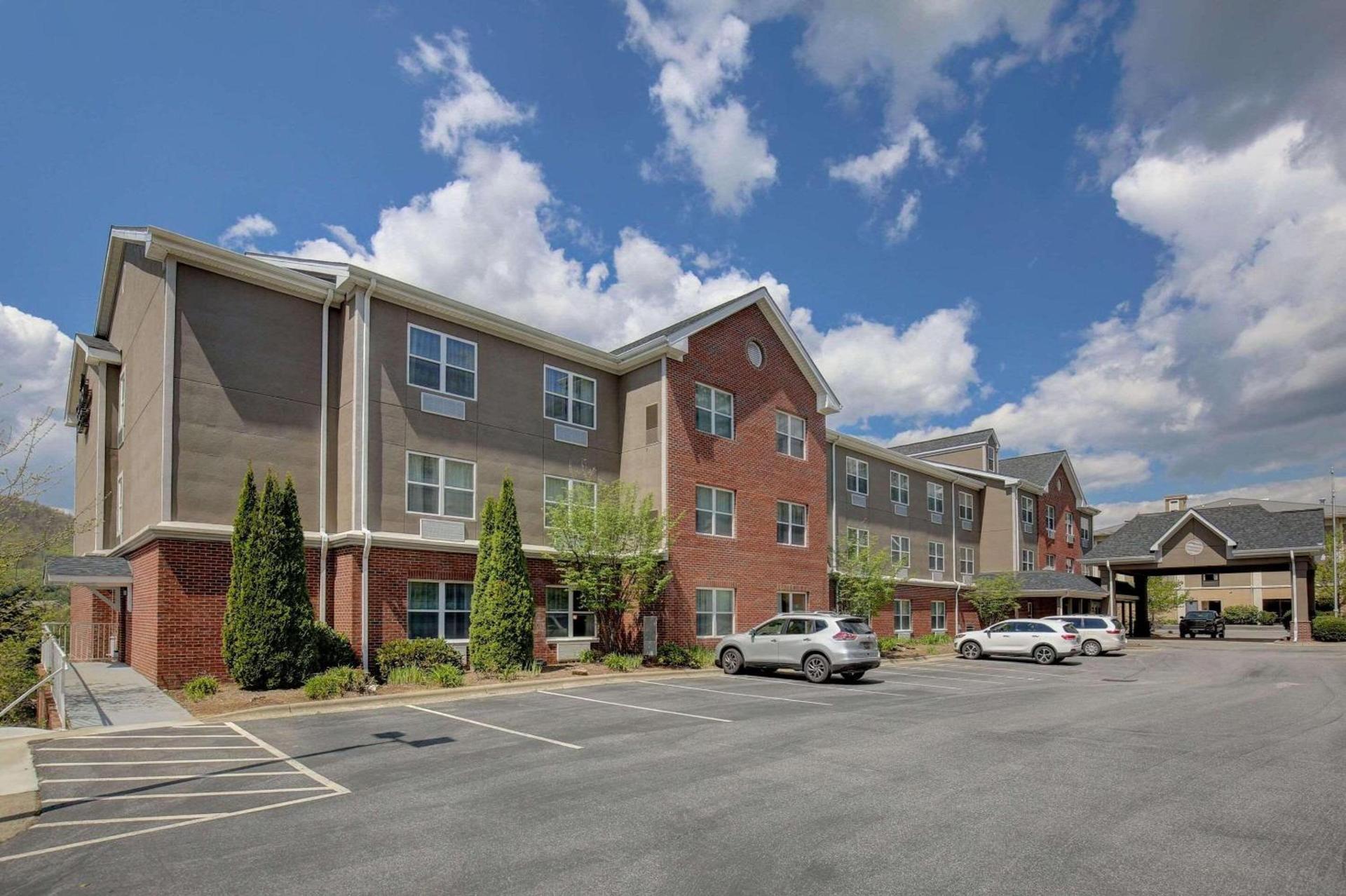 Country Inn & Suites by Radisson, Boone, NC — hotel in Boone