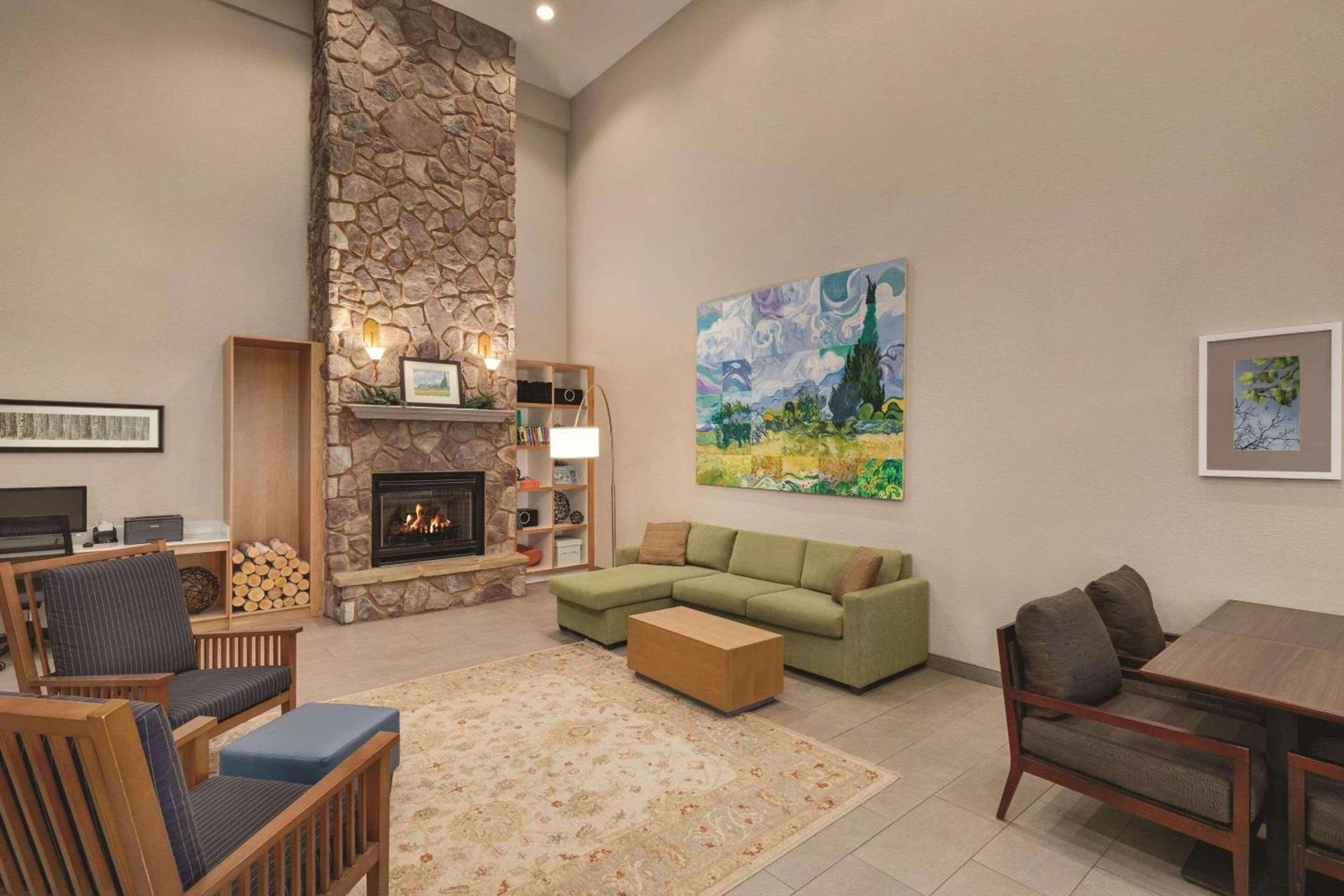 Country Inn & Suites by Radisson, Boone, NC photo 4