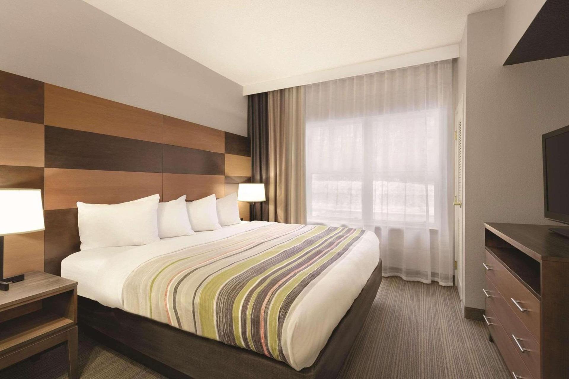 Country Inn & Suites by Radisson, Boone, NC photo 13