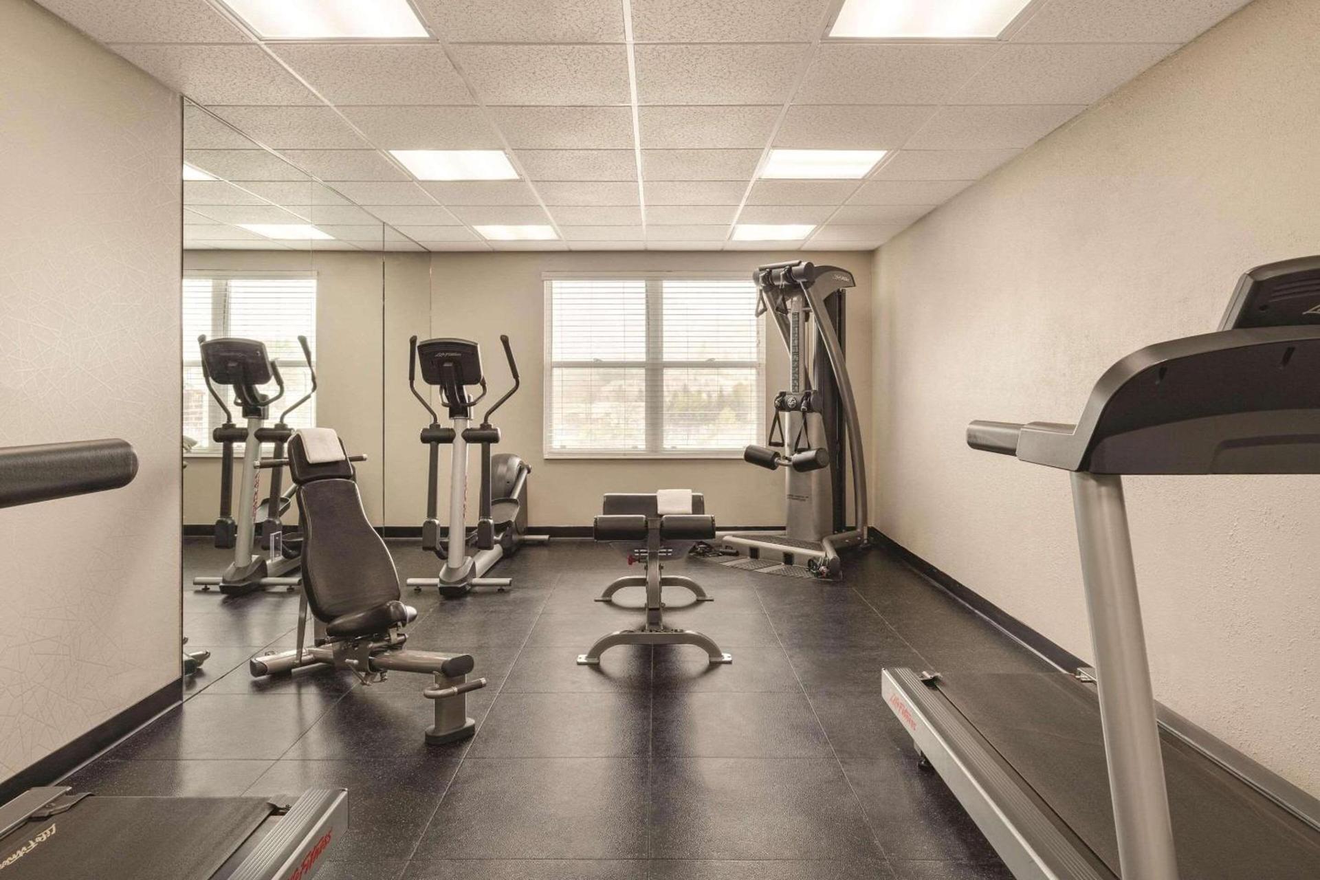 Country Inn & Suites by Radisson, Boone, NC photo 17