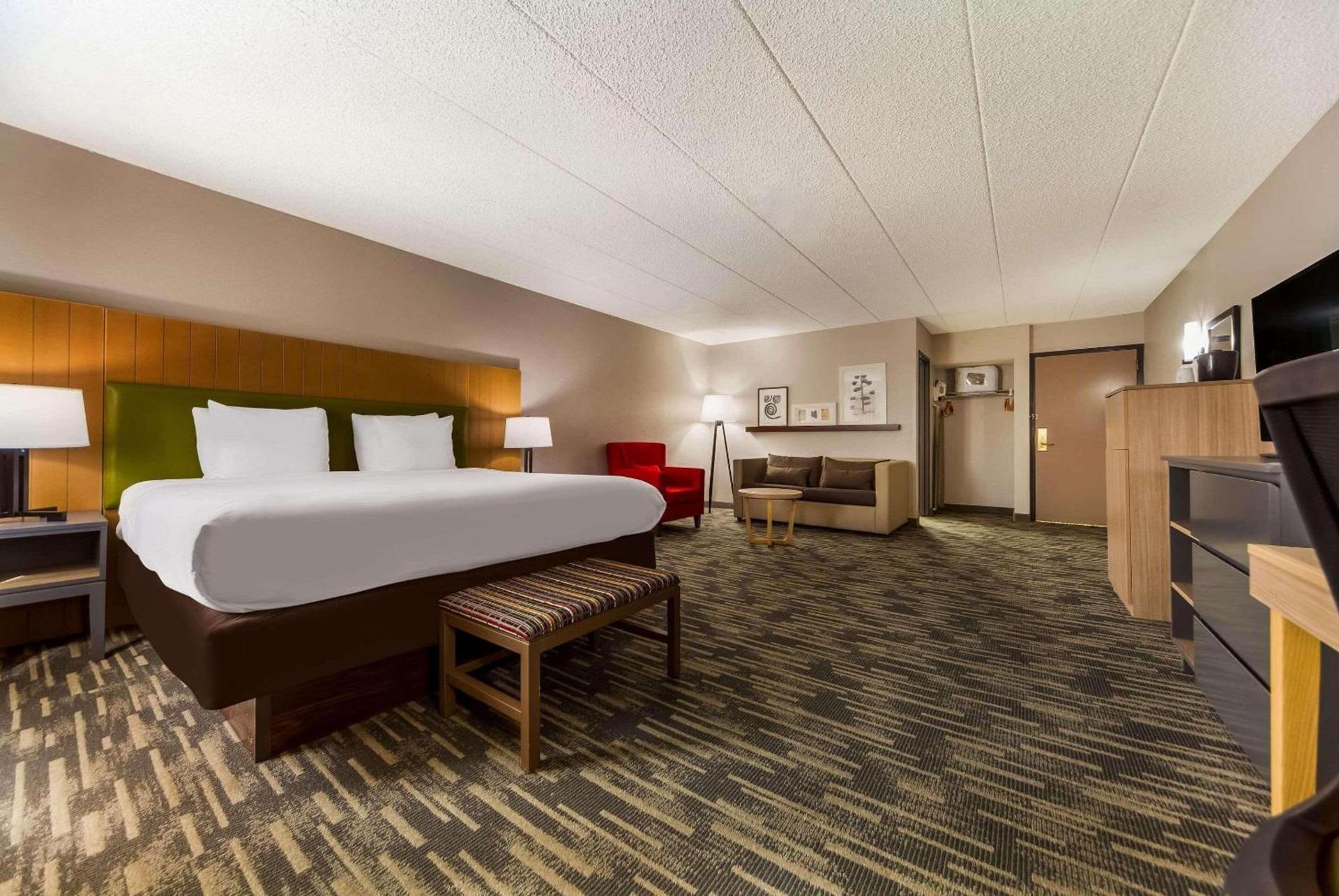 Wingate by Wyndham Lincoln Airport East I-80 photo 67