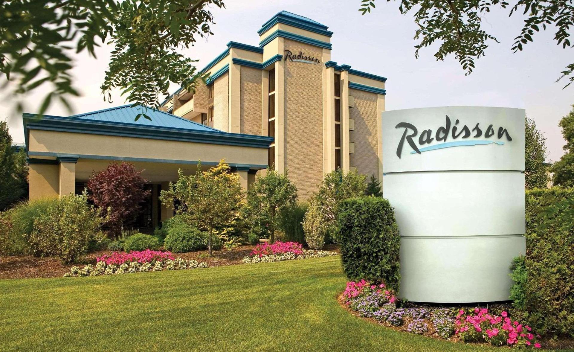 Radisson Hotel Hauppauge-Long Island — hotel in Hauppauge