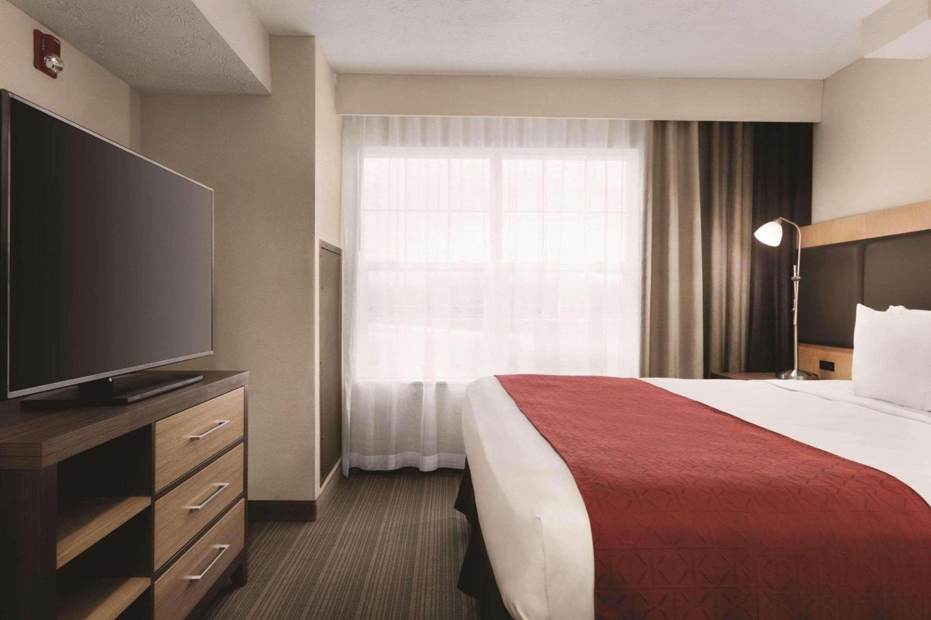 Country Inn & Suites by Radisson, Beavercreek-Dayton photo 9