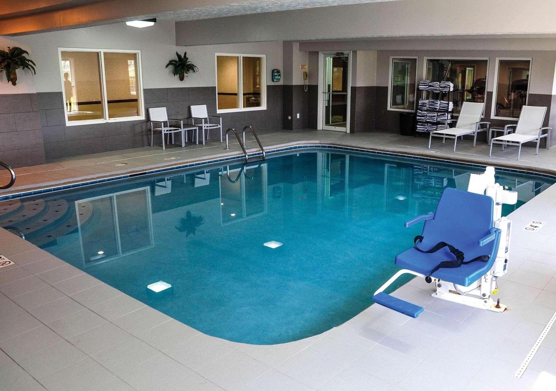 Country Inn & Suites by Radisson, Beavercreek-Dayton photo 13