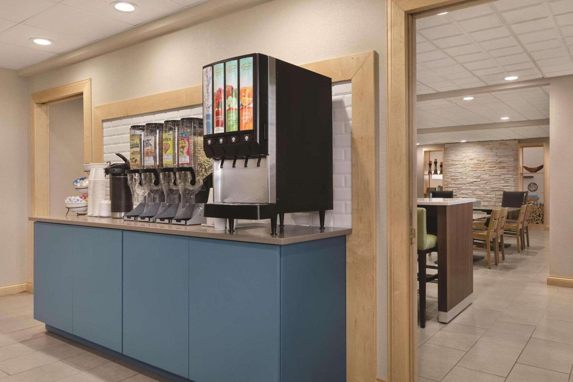 Country Inn & Suites by Radisson, Beavercreek-Dayton photo 23