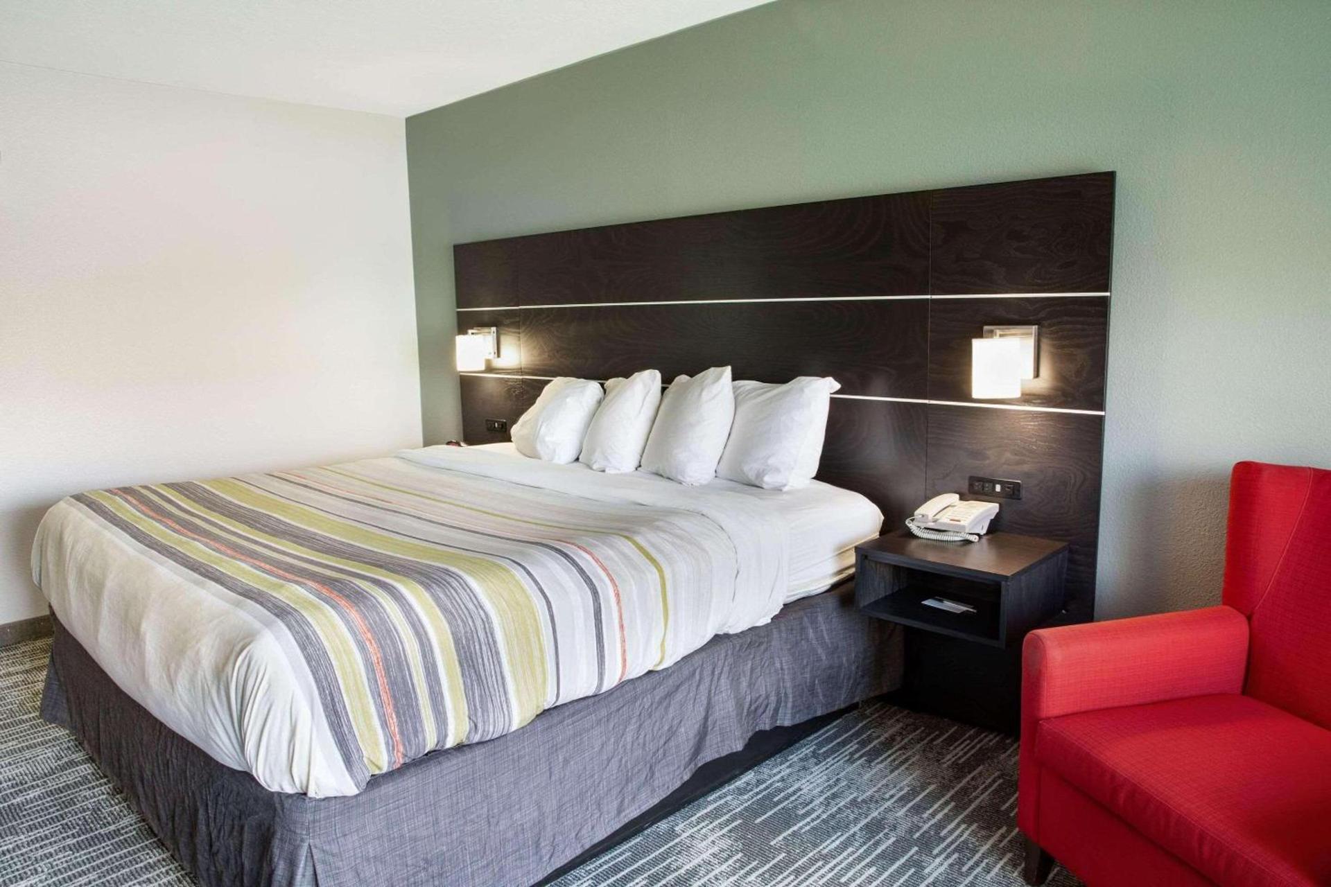 Country Inn & Suites by Radisson, Columbus West, OH photo 3