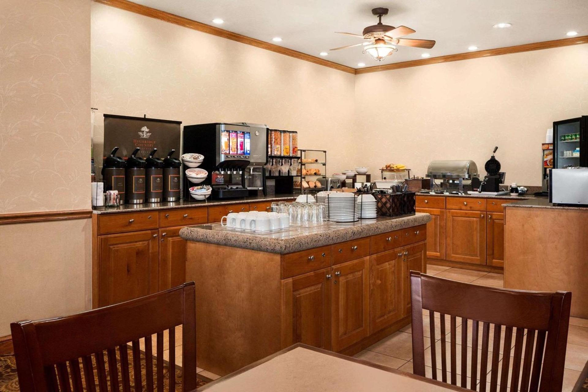 Country Inn & Suites by Radisson, Columbus West, OH photo 14