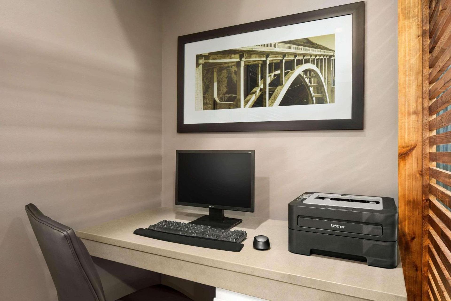 Country Inn & Suites by Radisson, Columbus Airport, OH photo 24