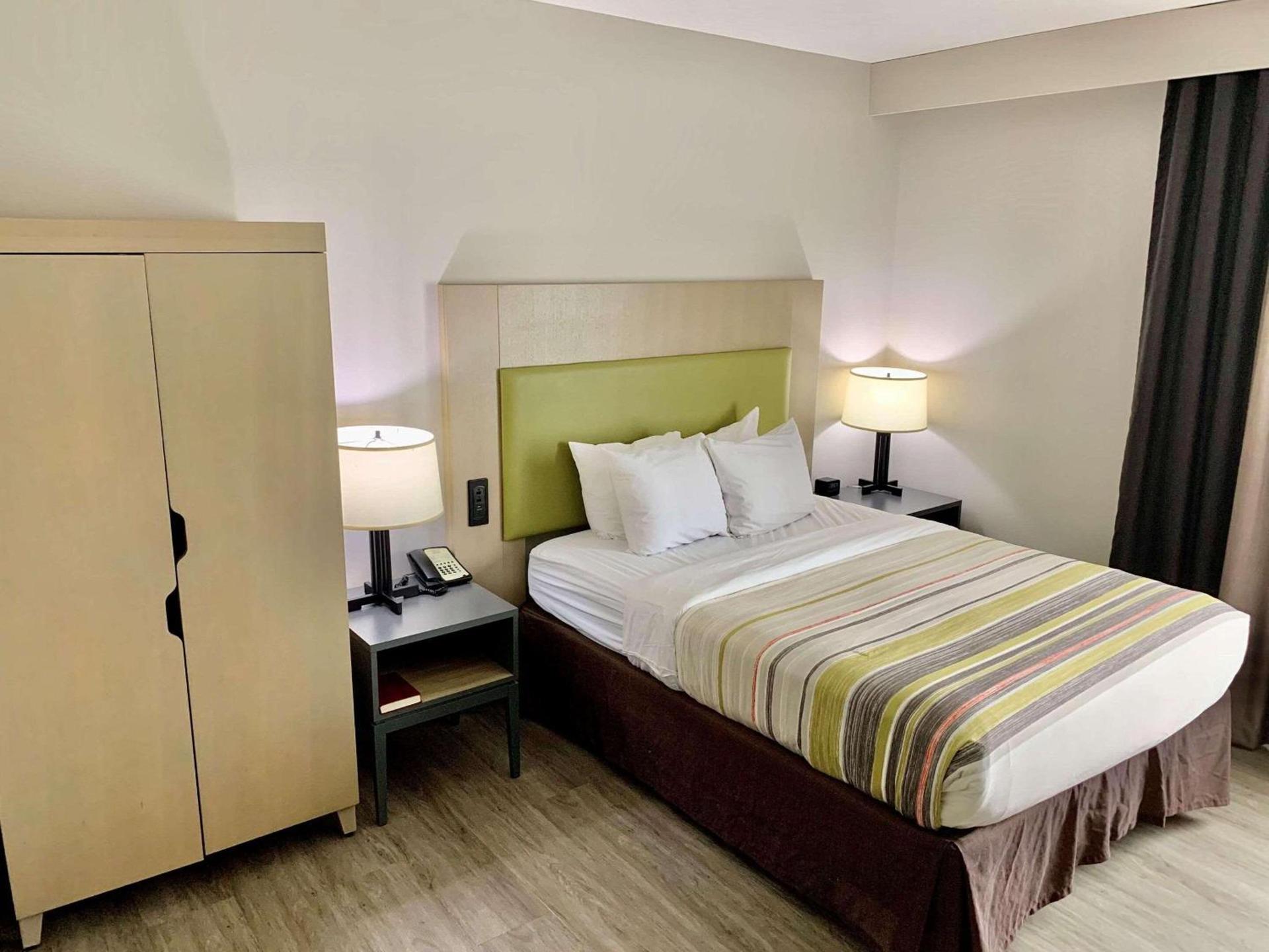 Country Inn & Suites by Radisson, Sandusky South, OH photo 20